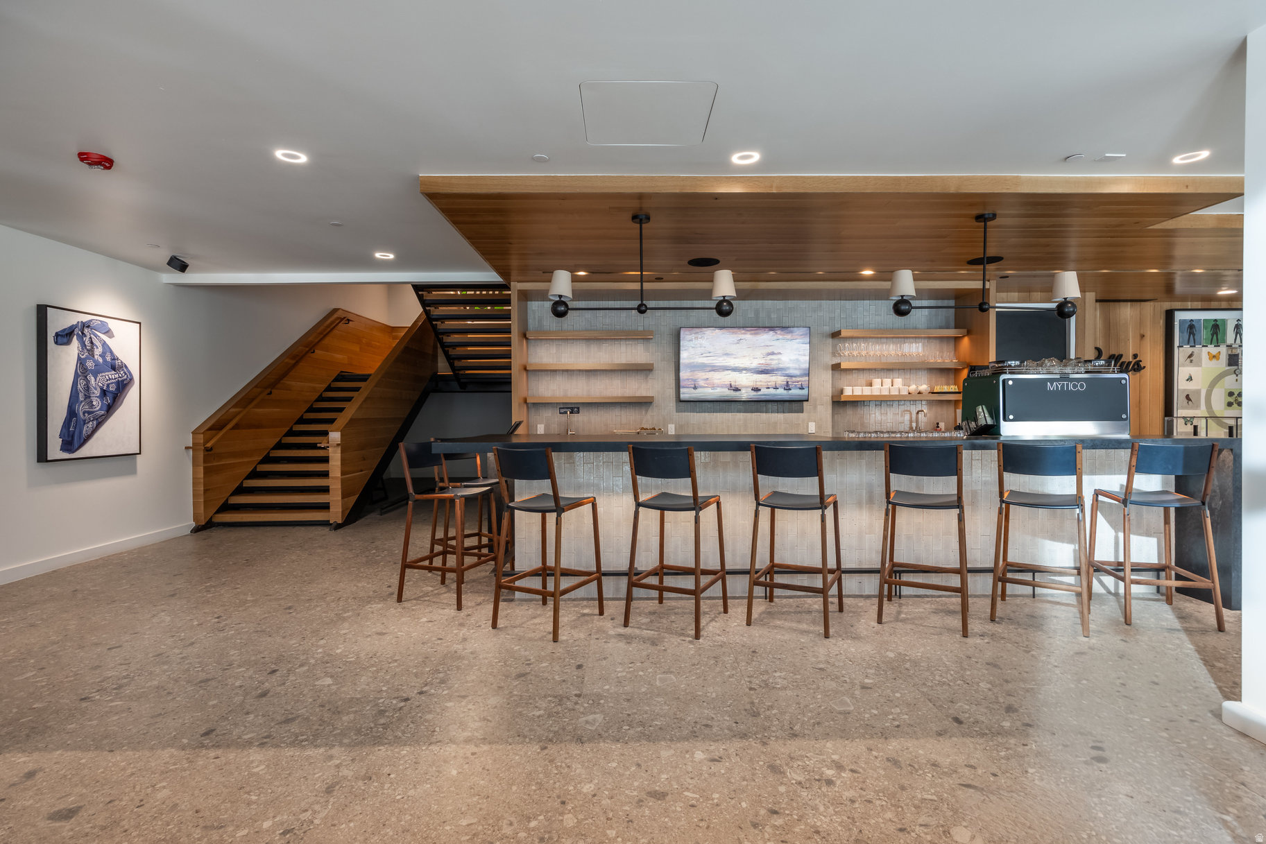 FOUNDERS PLACE - Residential