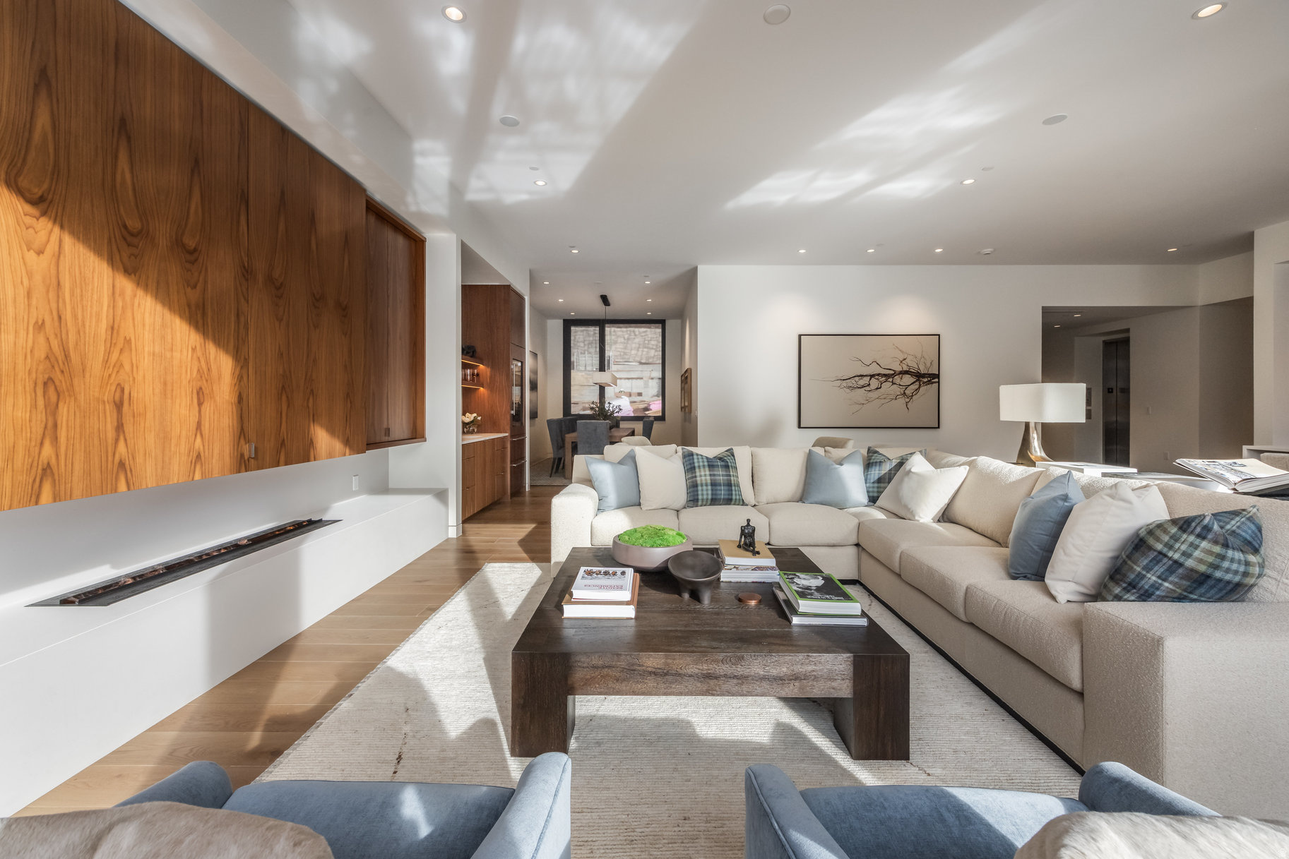 FOUNDERS PLACE - Residential