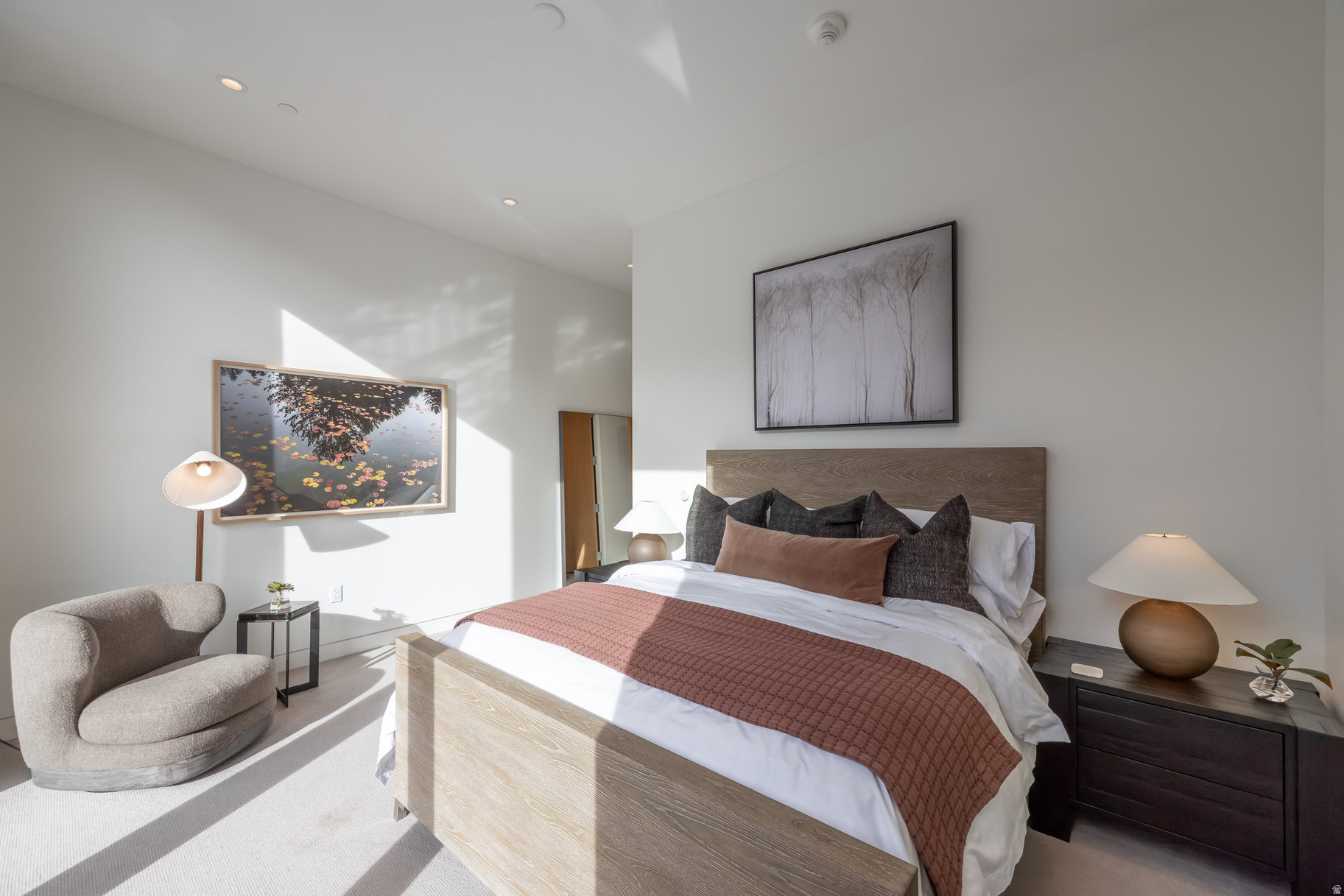 FOUNDERS PLACE - Residential