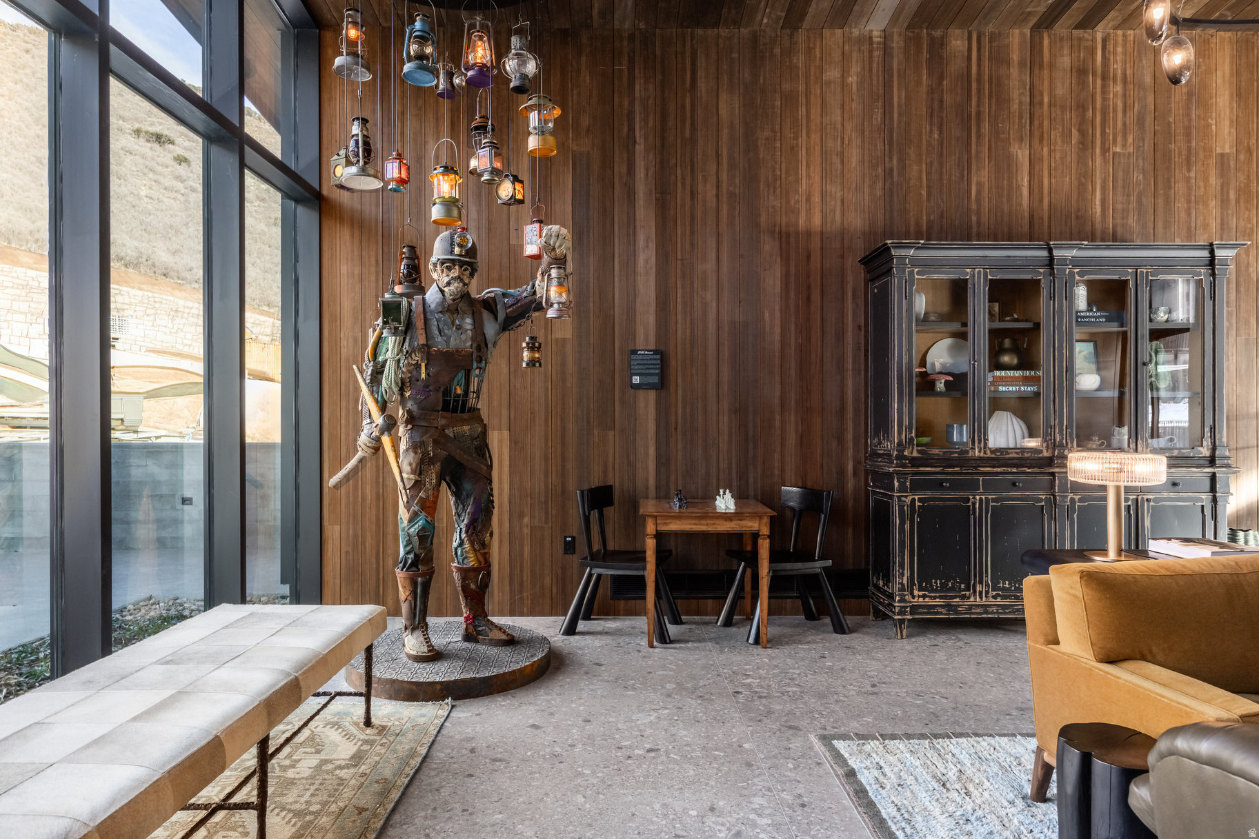 FOUNDERS PLACE - Residential