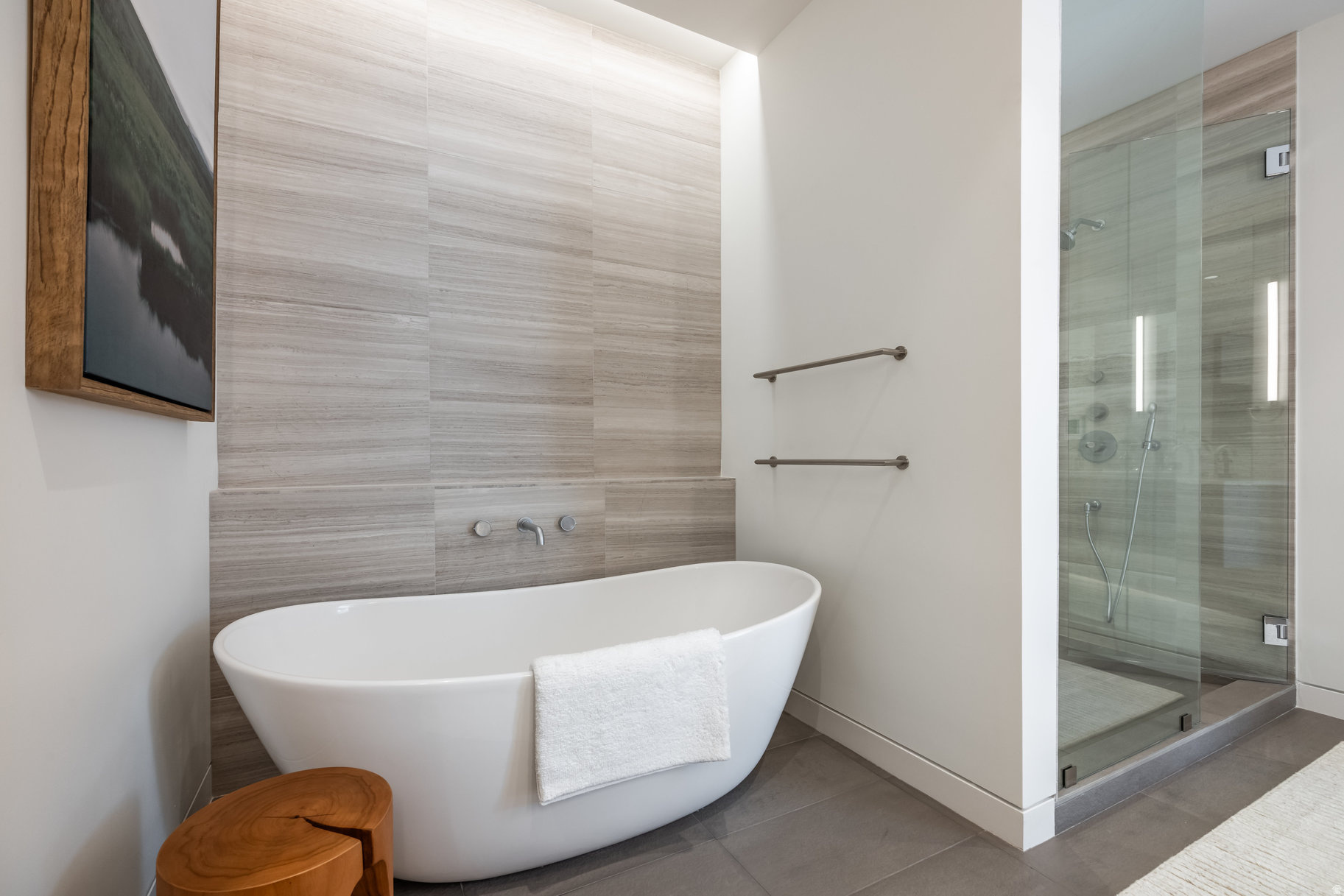 FOUNDERS PLACE - Residential