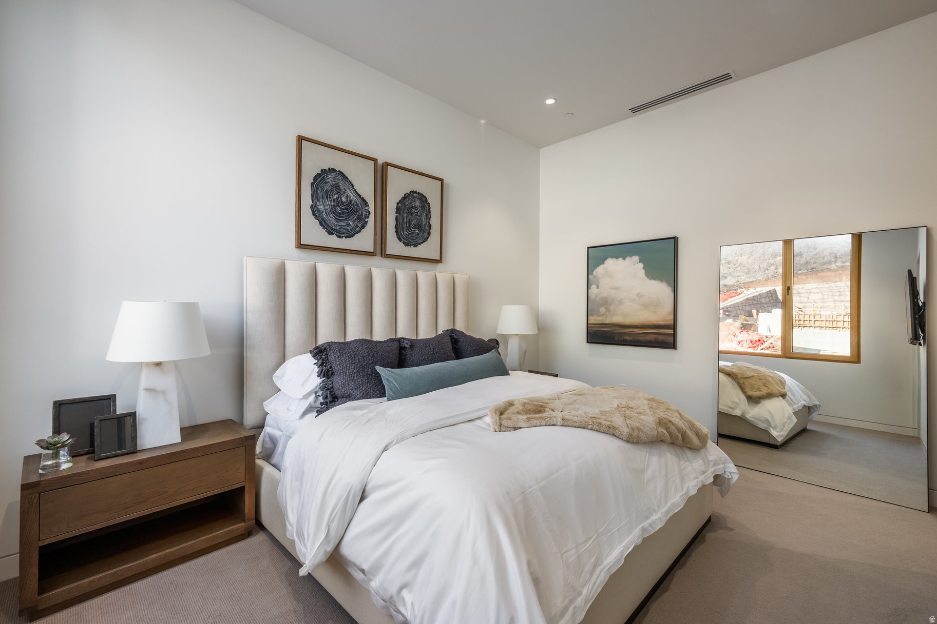 FOUNDERS PLACE - Residential