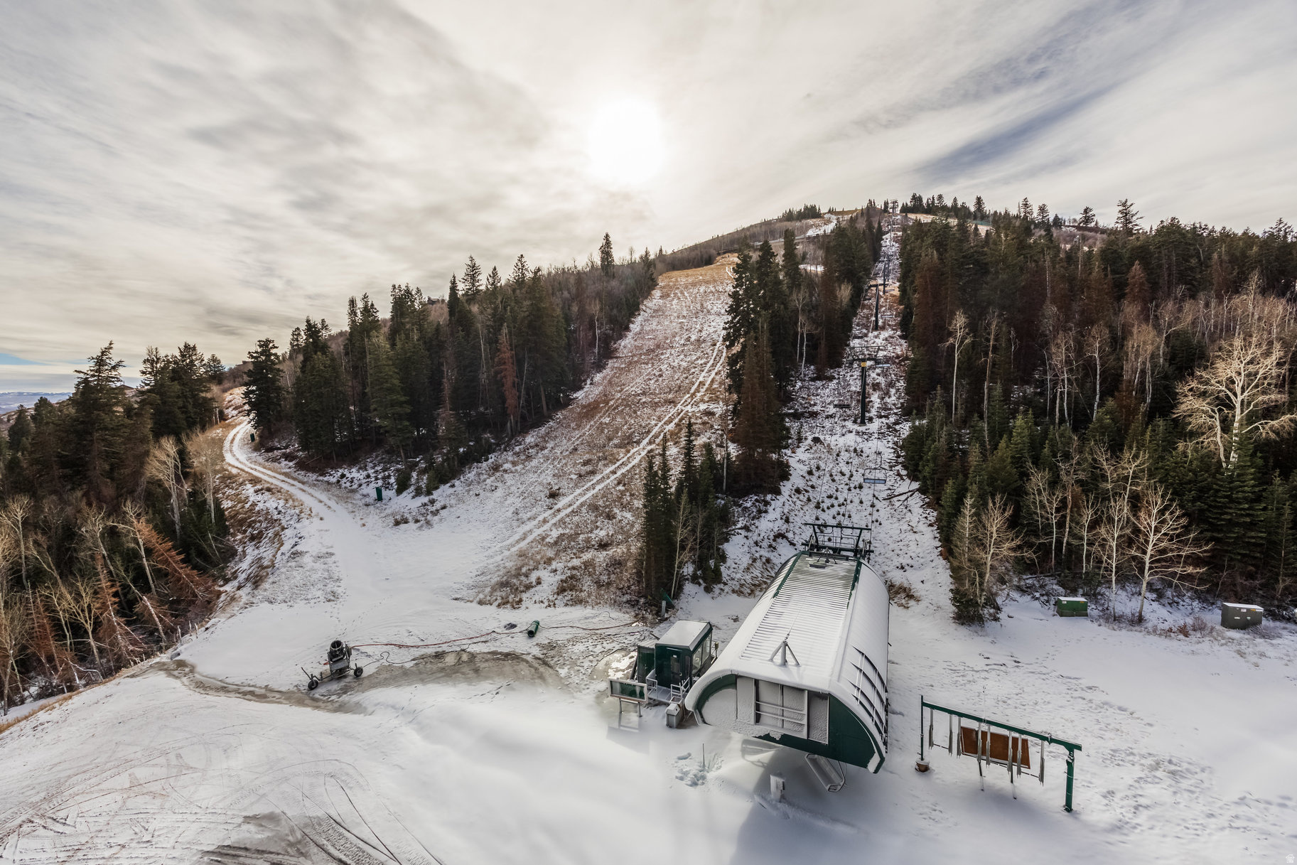 FOUNDERS PLACE - Residential