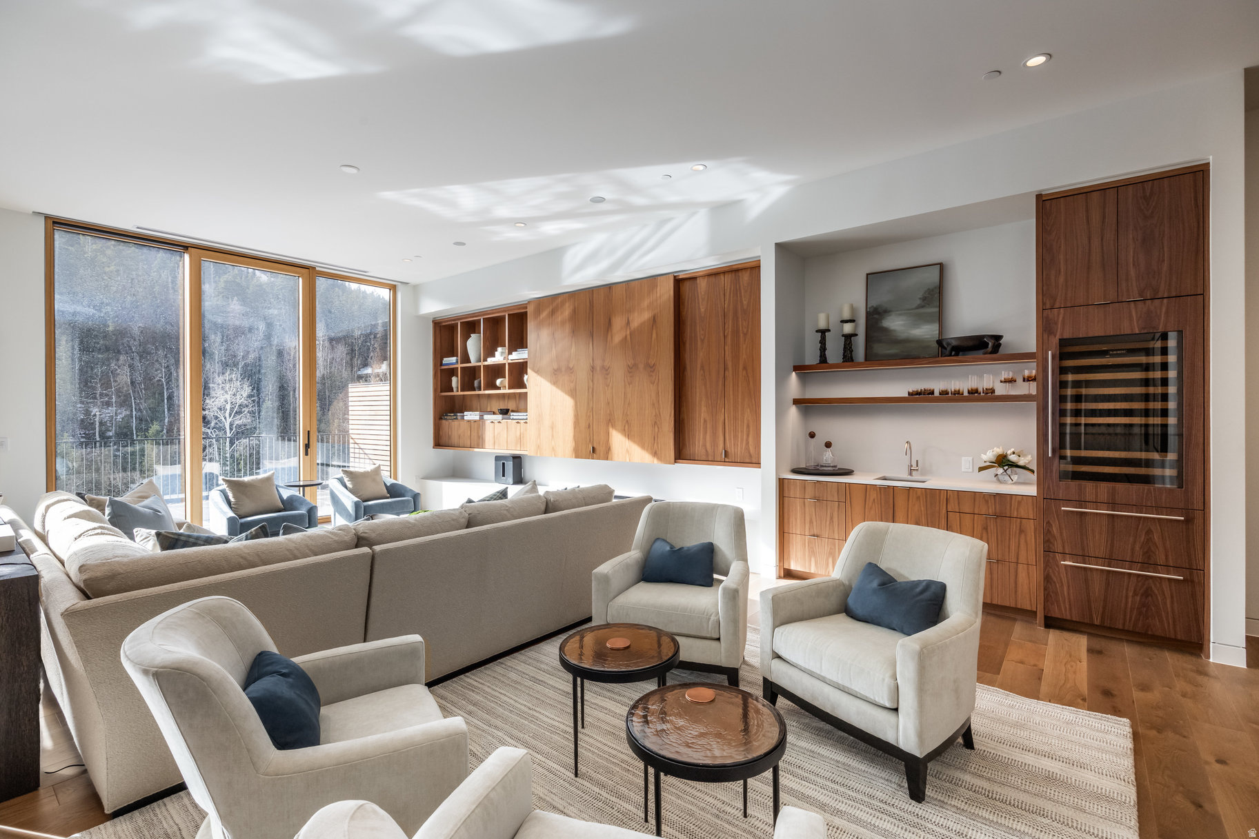 FOUNDERS PLACE - Residential