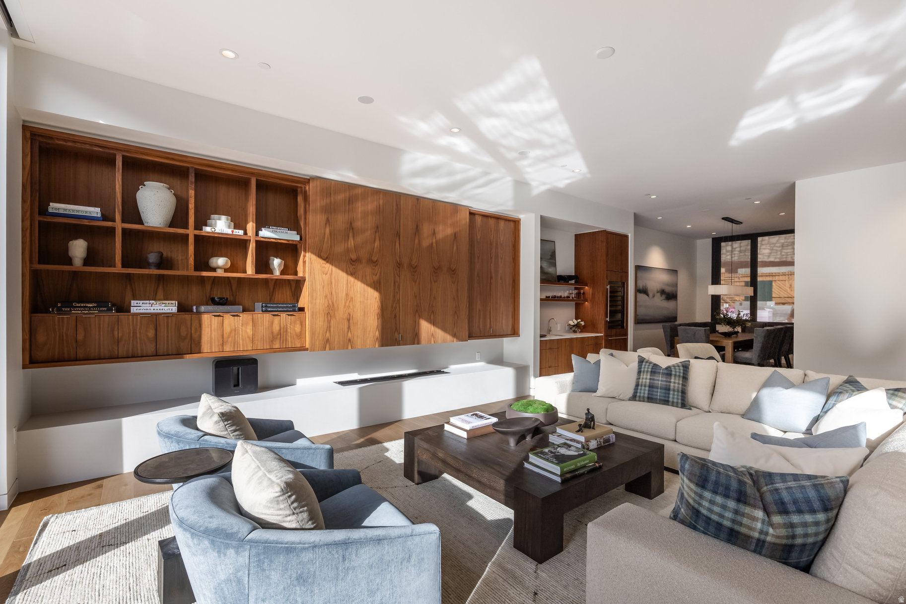 FOUNDERS PLACE - Residential