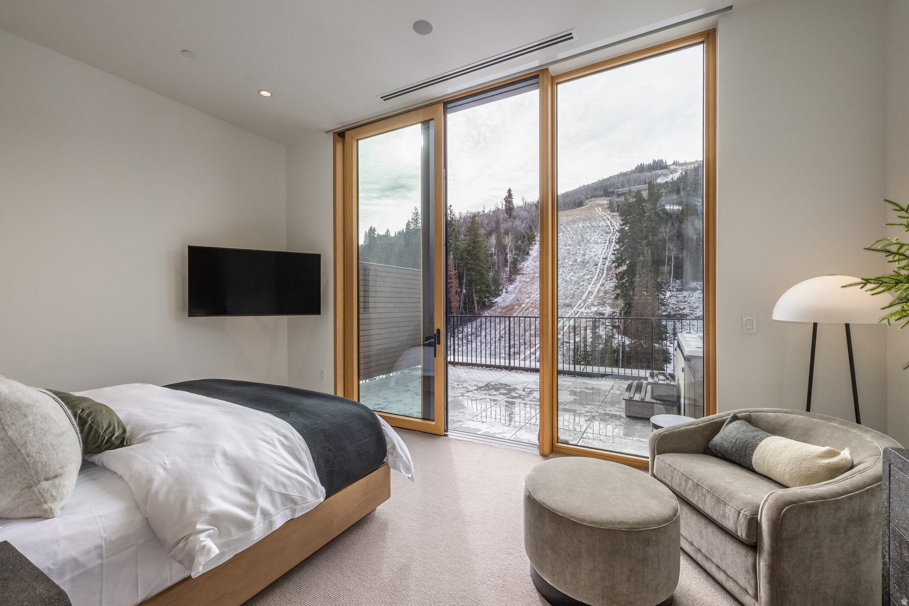 FOUNDERS PLACE - Residential