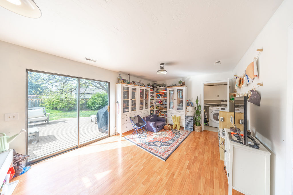 CANYON VILLAGE - Residential