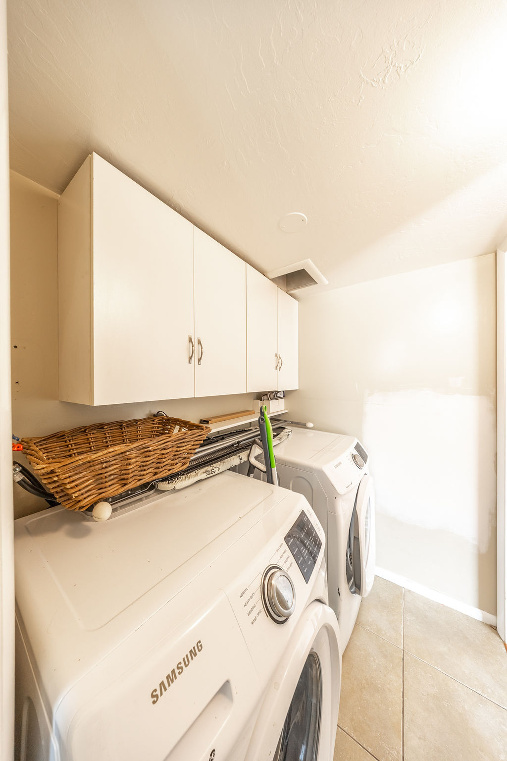 CANYON VILLAGE - Residential