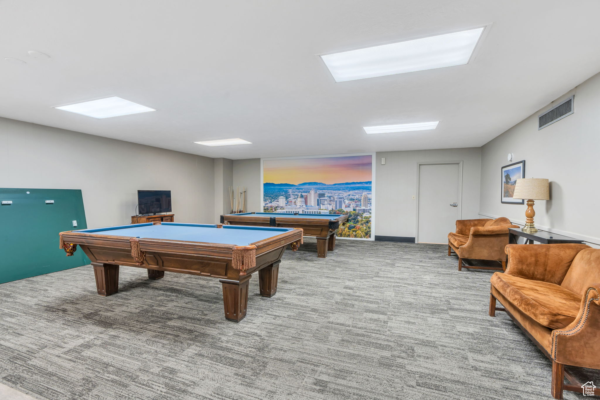 ZIONS SUMMIT - Residential