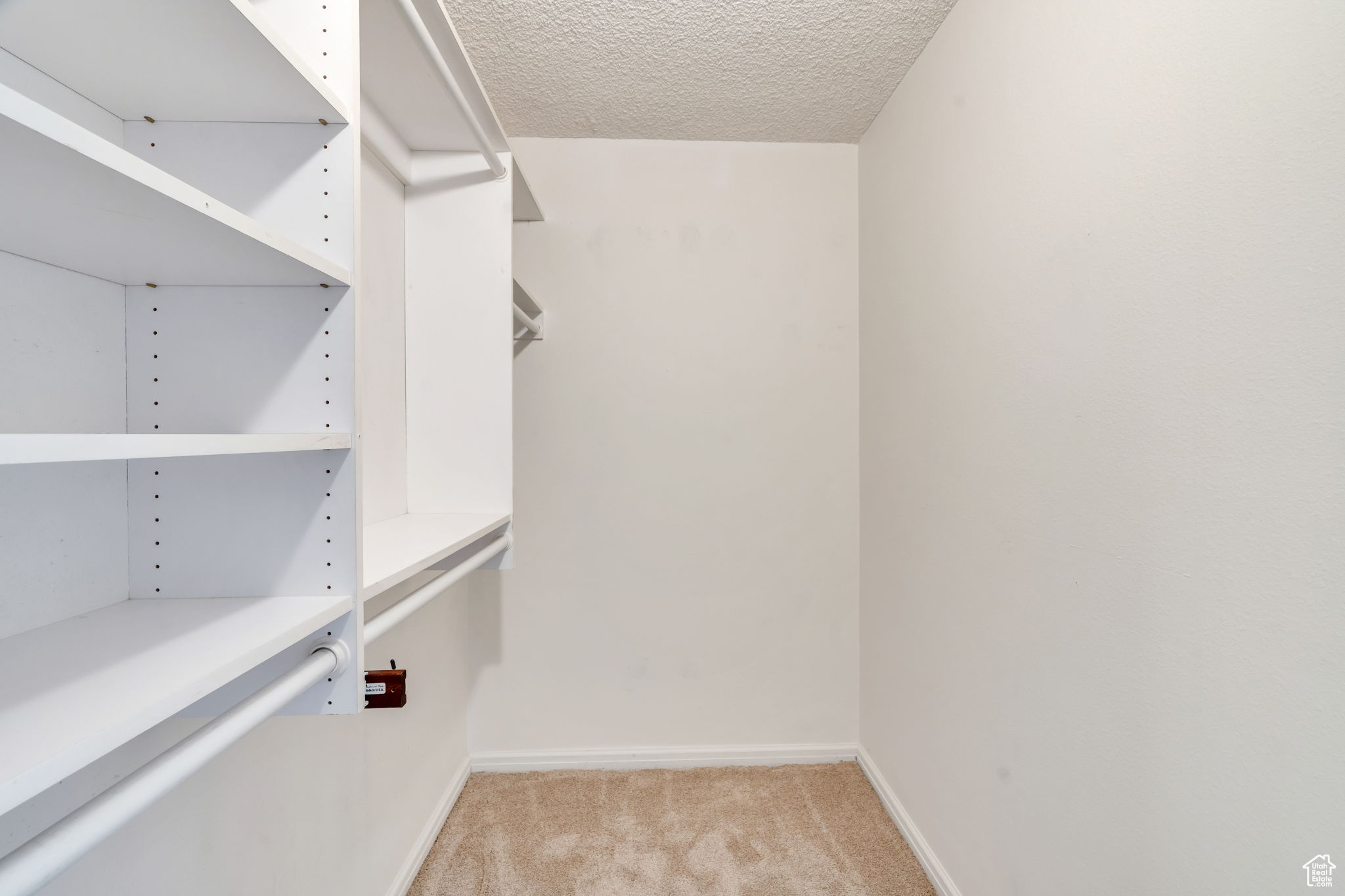 ZIONS SUMMIT - Residential