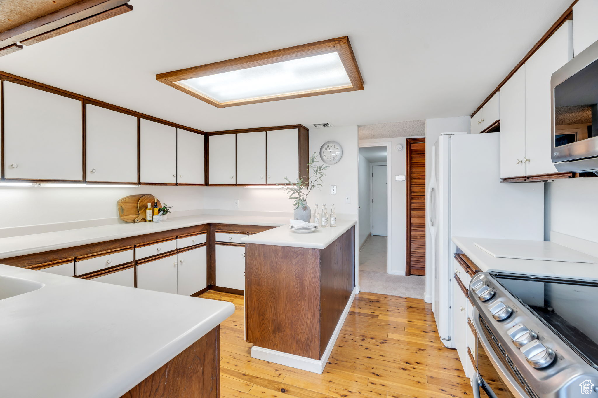 ZIONS SUMMIT - Residential