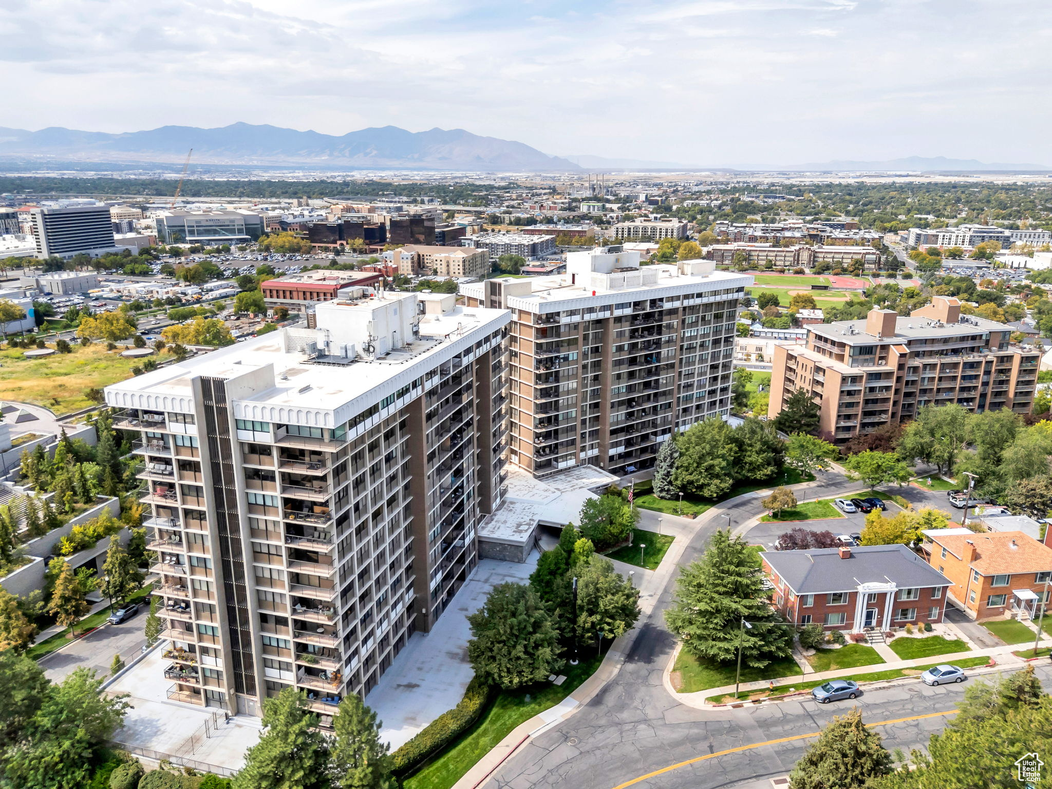 ZIONS SUMMIT - Residential