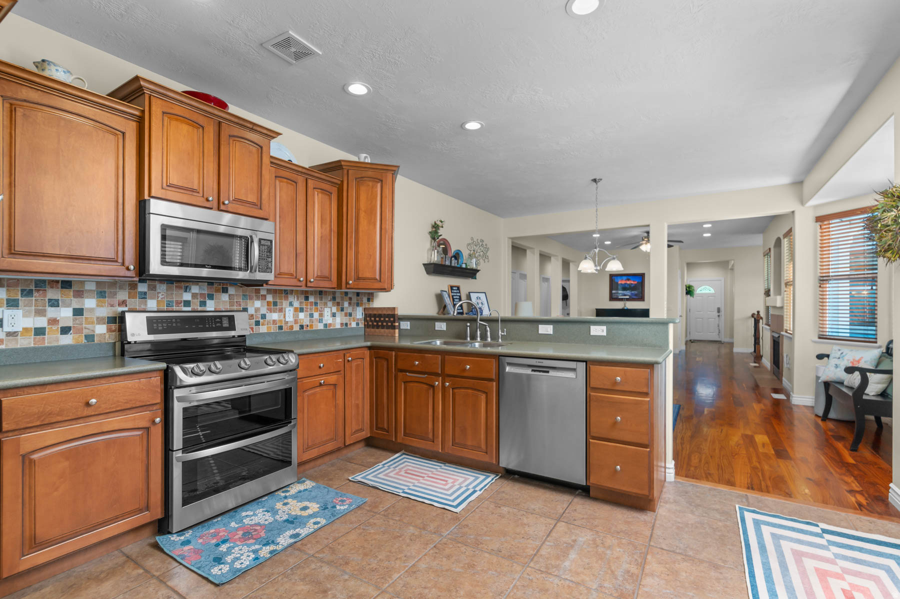 DAYBREAK - Residential