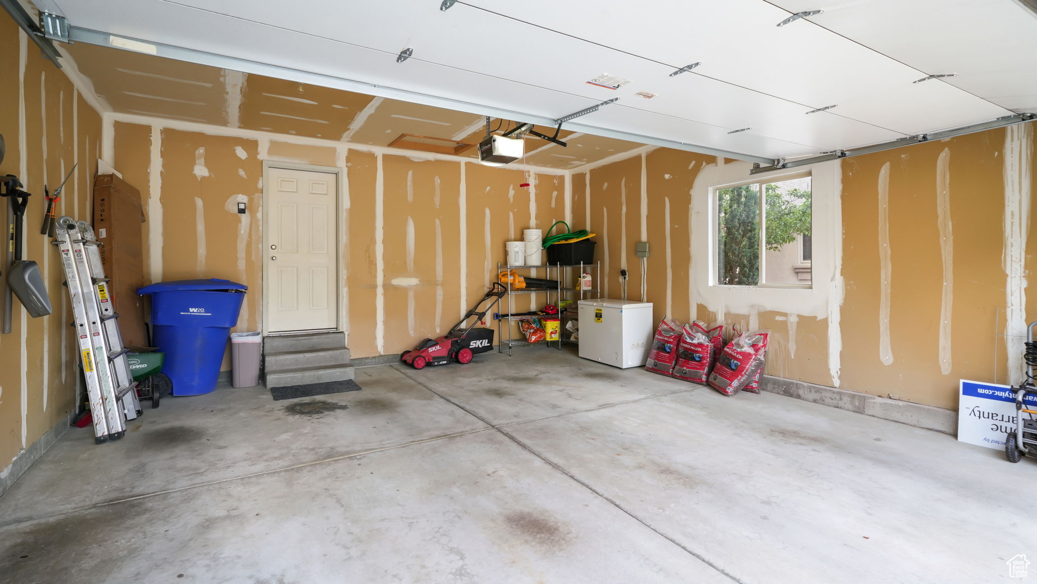 HARVEST HOMES - Residential