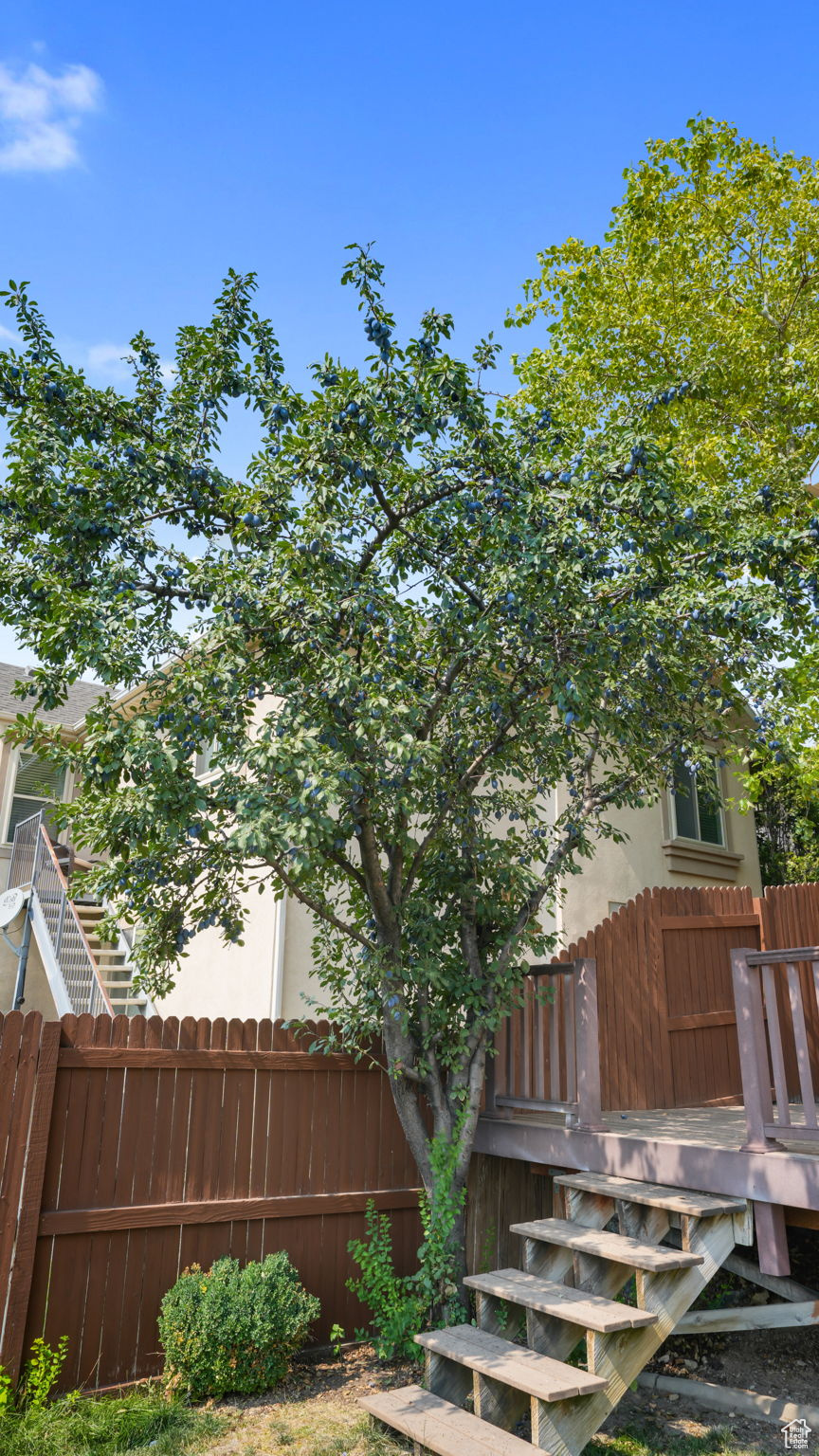 HARVEST HOMES - Residential