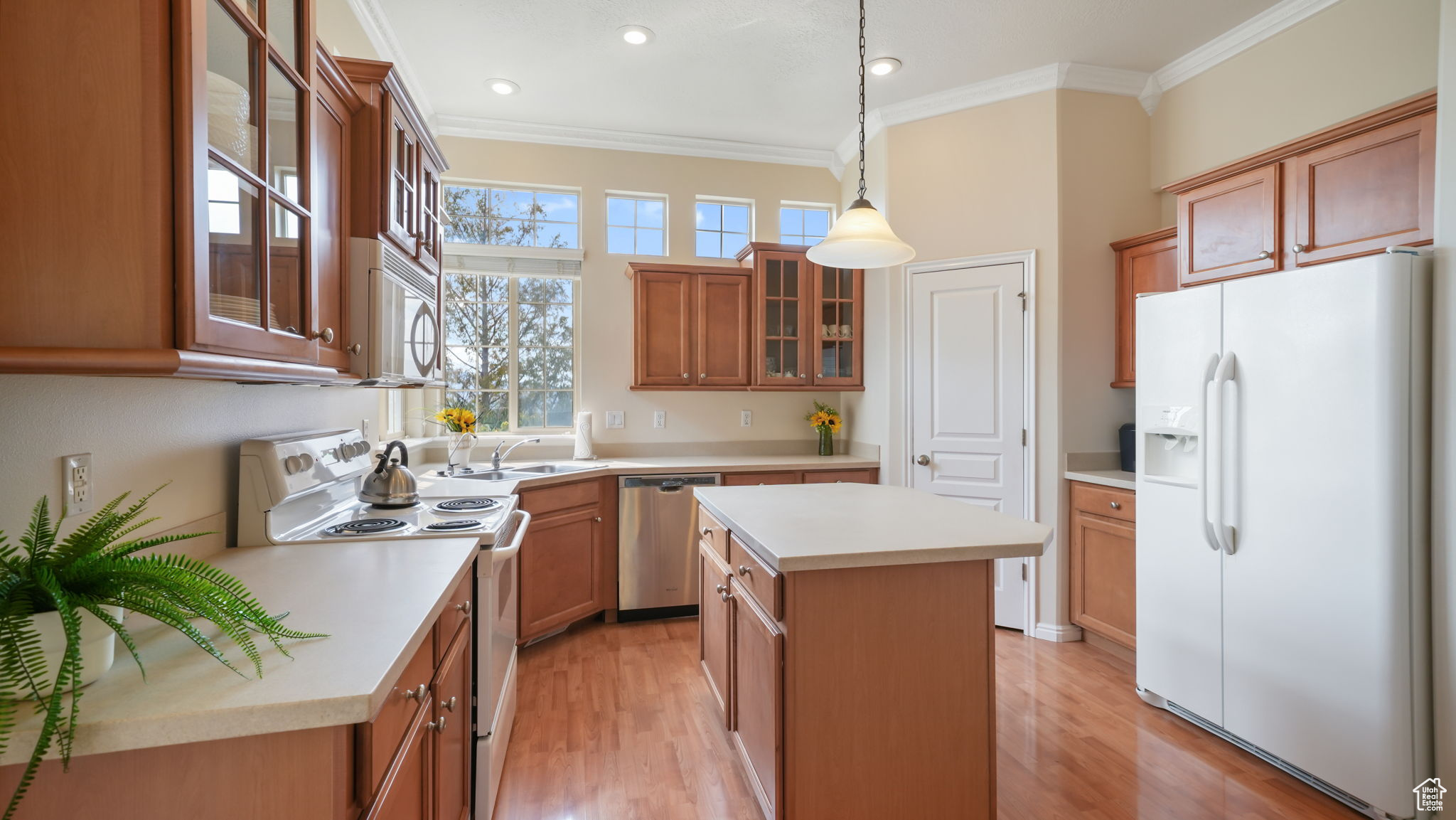 HARVEST HOMES - Residential