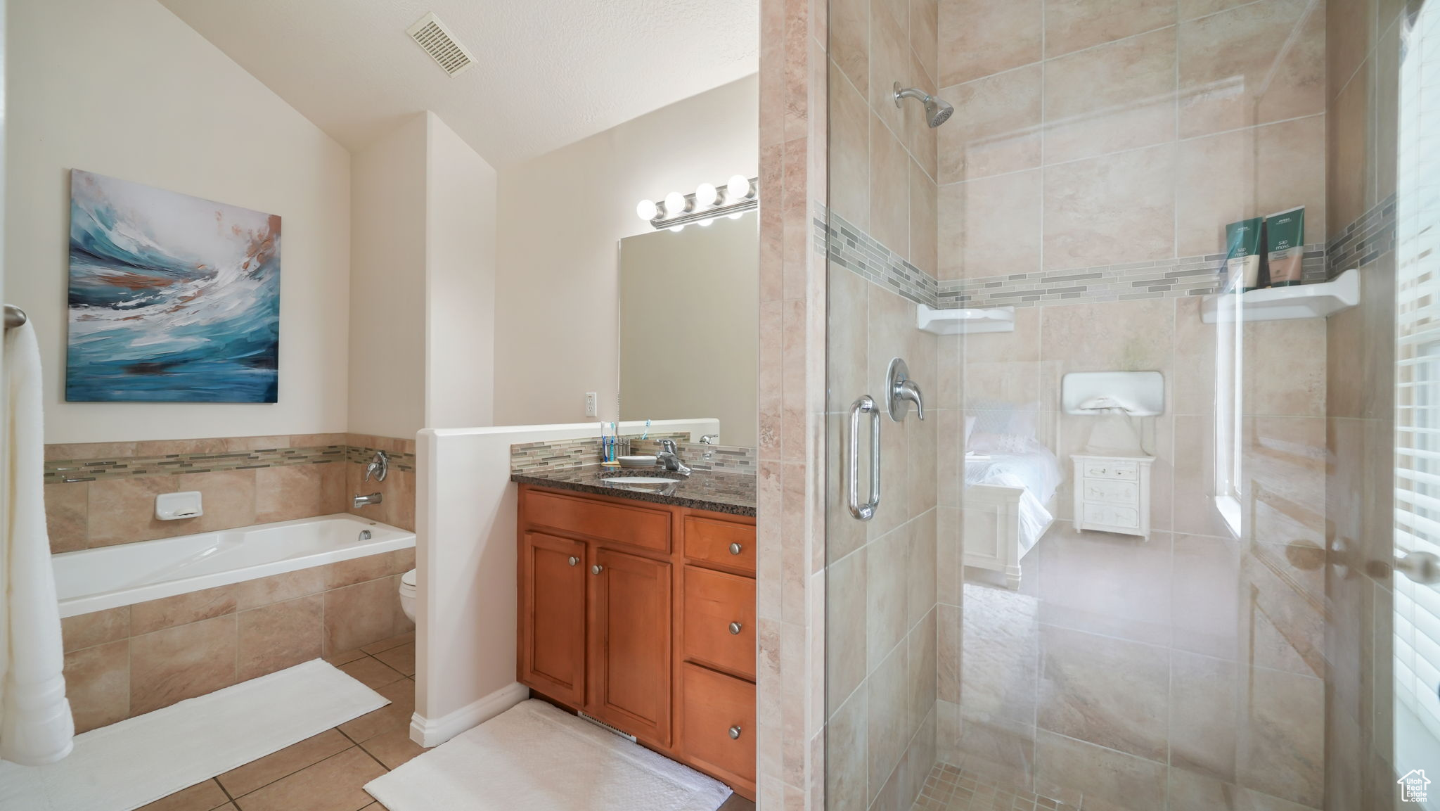 HARVEST HOMES - Residential