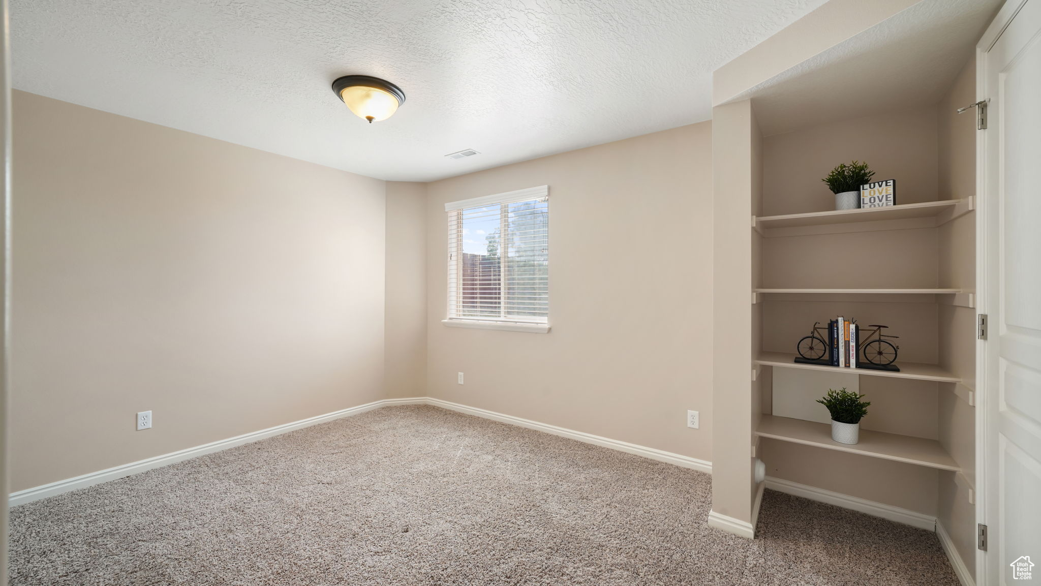 HARVEST HOMES - Residential