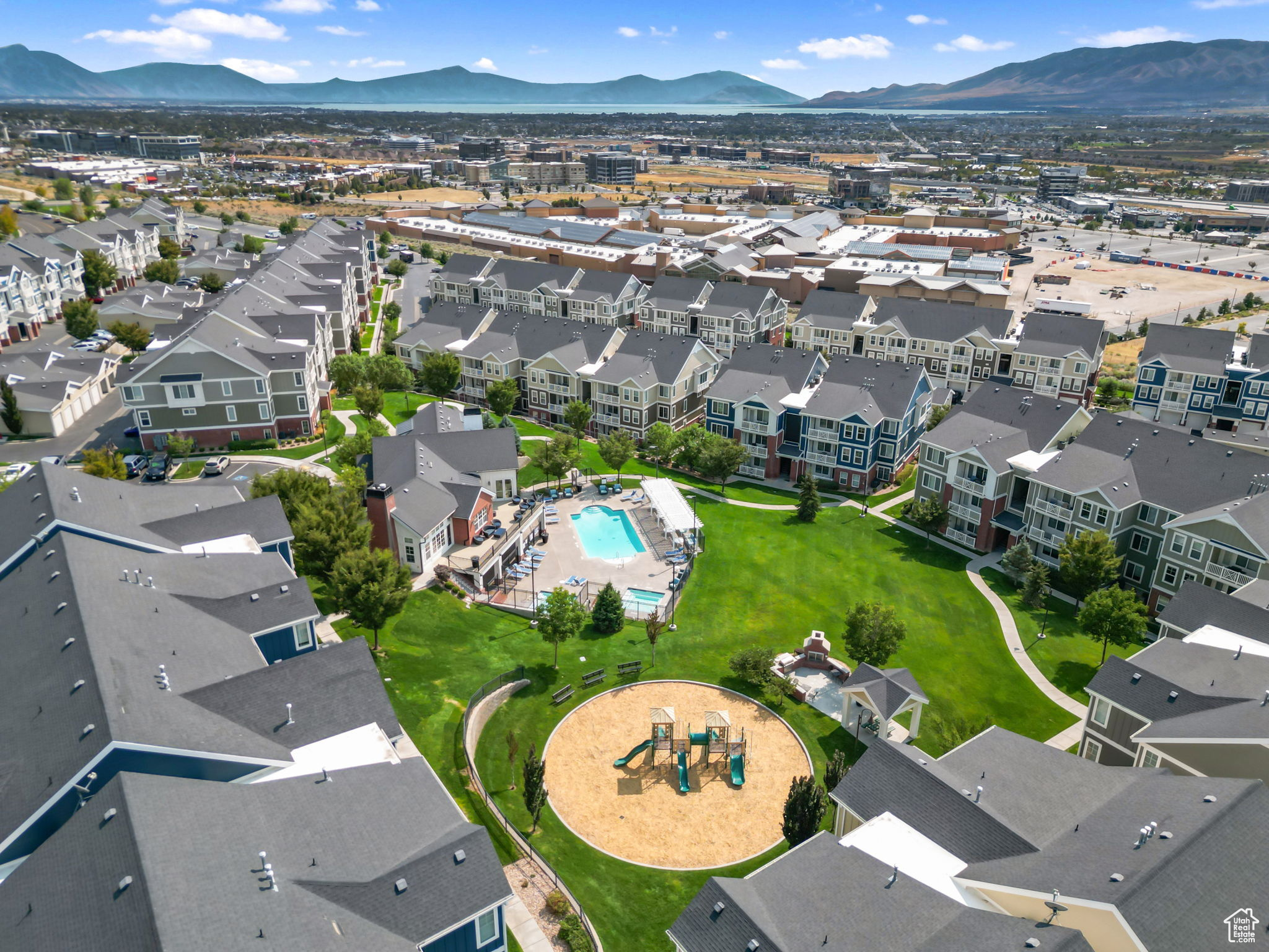 HARVEST HOMES - Residential