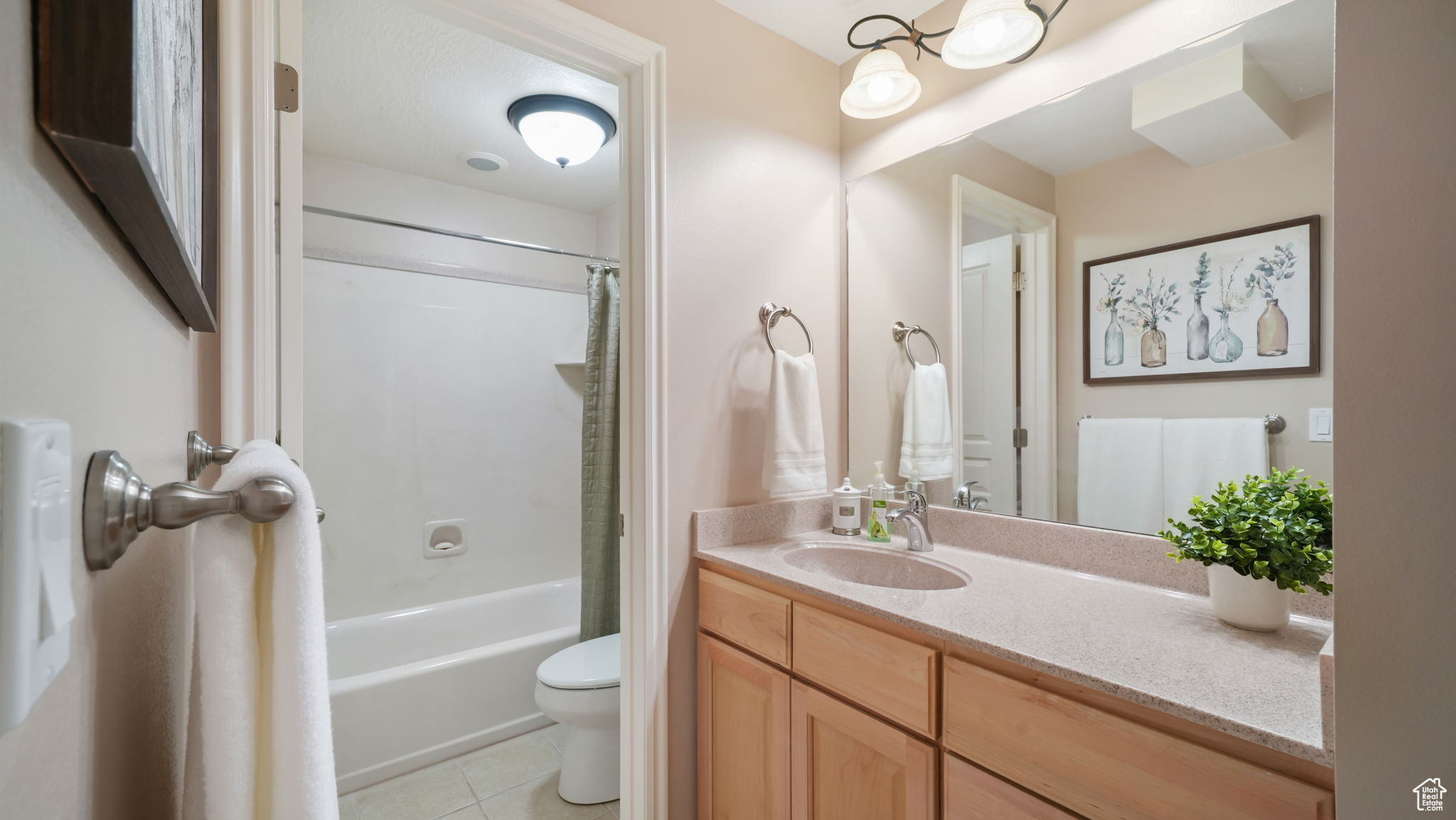 HARVEST HOMES - Residential