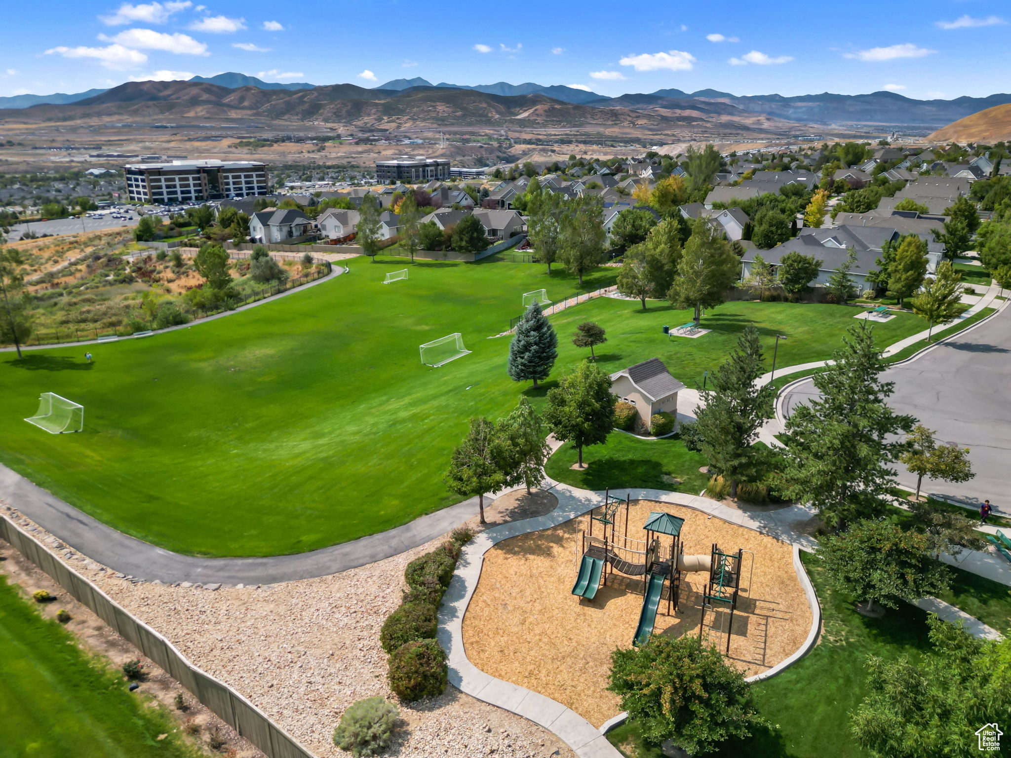 HARVEST HOMES - Residential