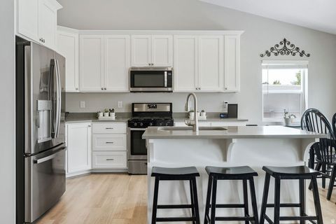 Tiny photo for 4143 E BERKSHIRE LN N, Eagle Mountain, UT 84005 (MLS # 2173498)