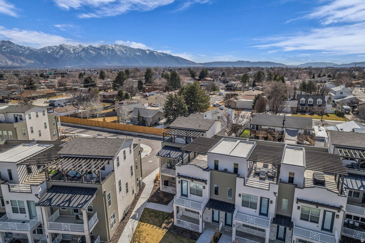 MURRAY HEIGHTS 1027 - Residential