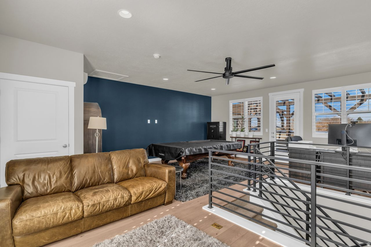 MURRAY HEIGHTS 1027 - Residential