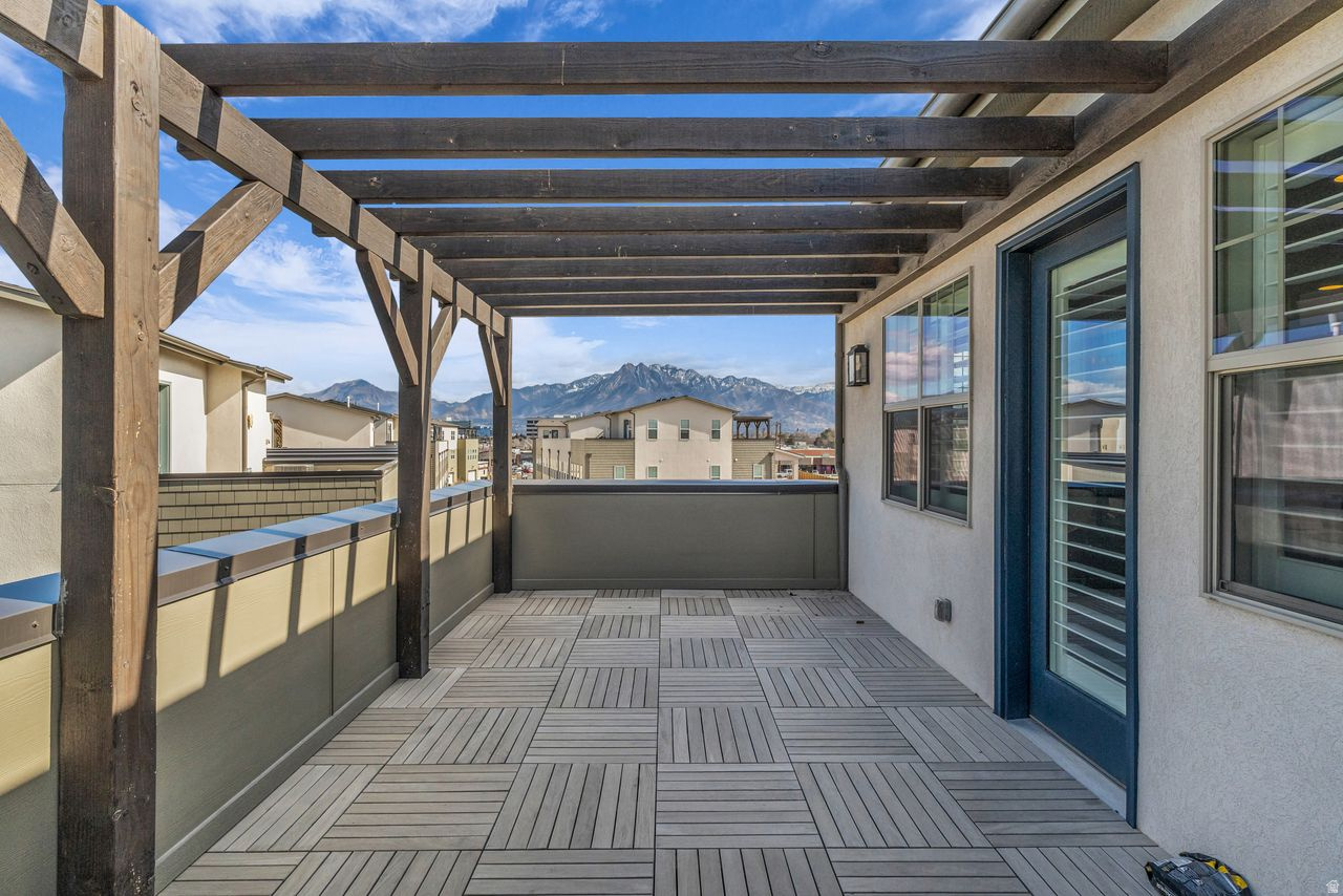 MURRAY HEIGHTS 1027 - Residential