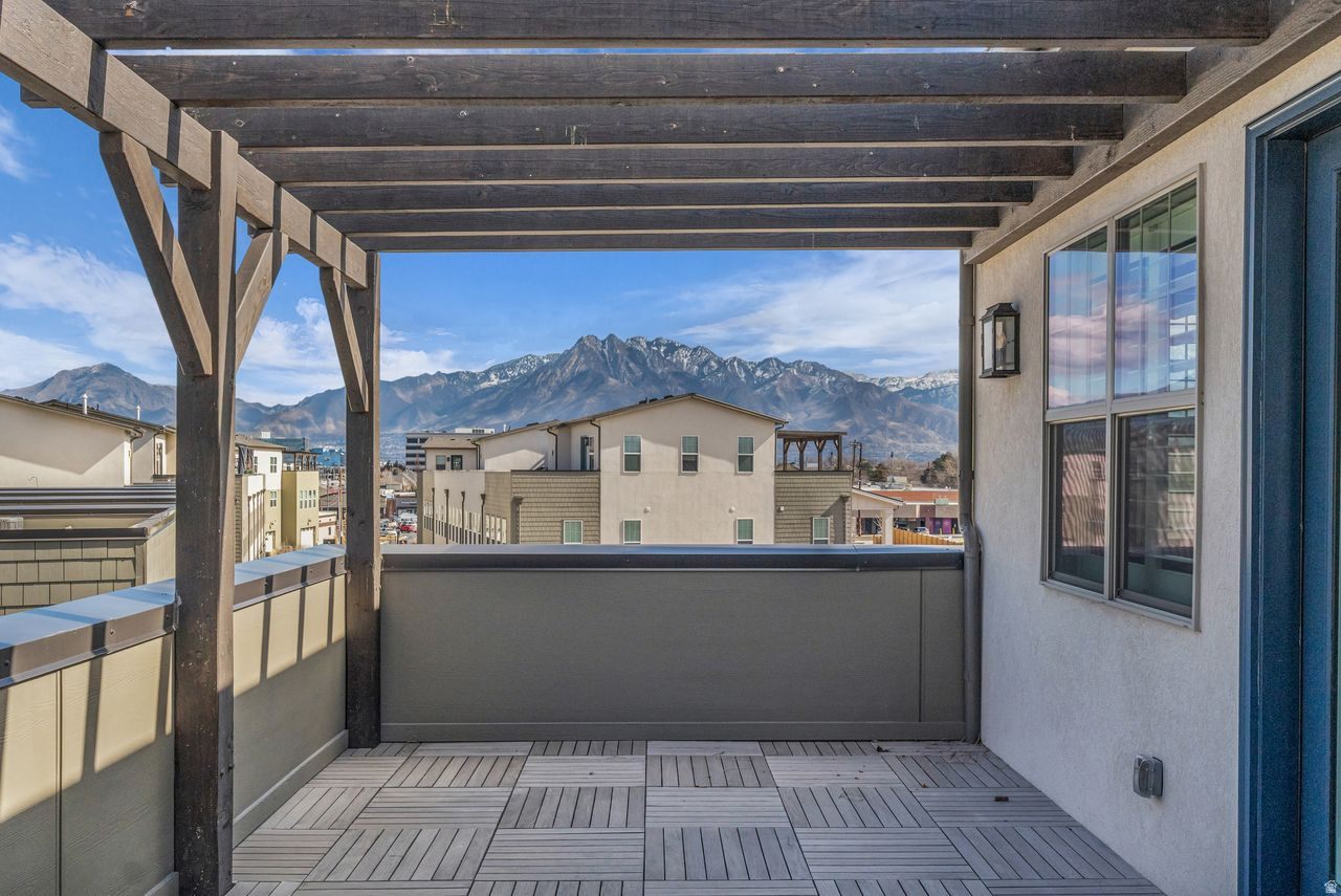 MURRAY HEIGHTS 1027 - Residential