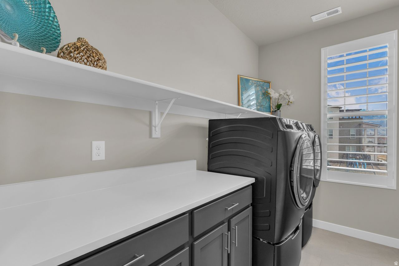 MURRAY HEIGHTS 1027 - Residential