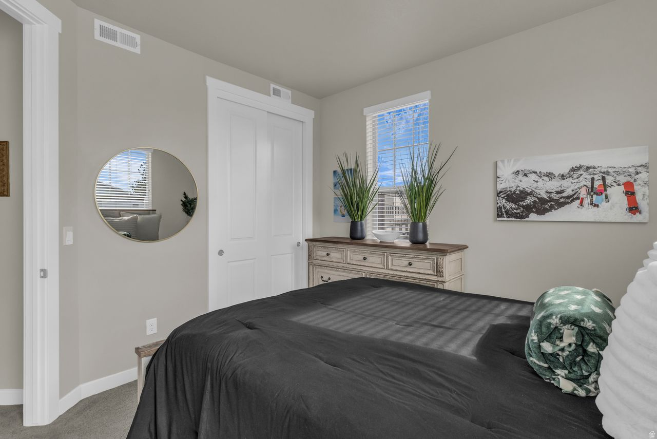 MURRAY HEIGHTS 1027 - Residential