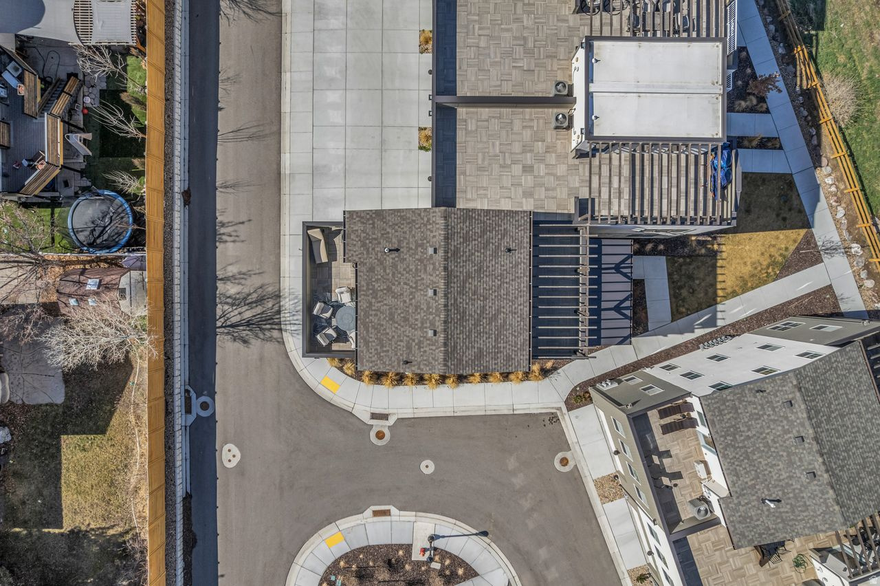 MURRAY HEIGHTS 1027 - Residential