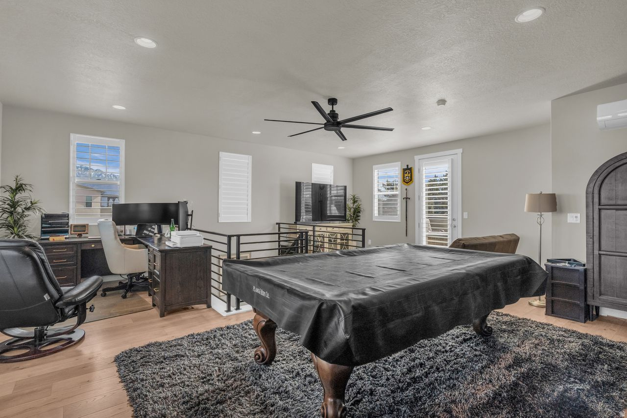 MURRAY HEIGHTS 1027 - Residential