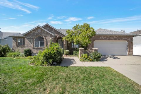 Photo of 11922 S BLUFF DR, Sandy, UT 84092 (MLS # 2120535)