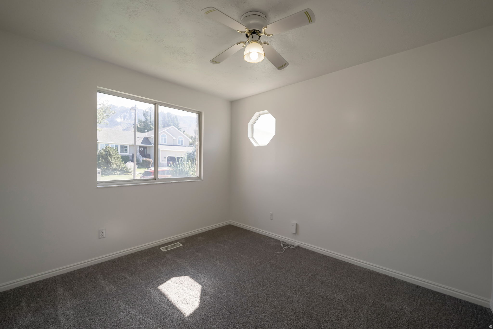 BLUFF AT HIDDEN VALLEY - Residential