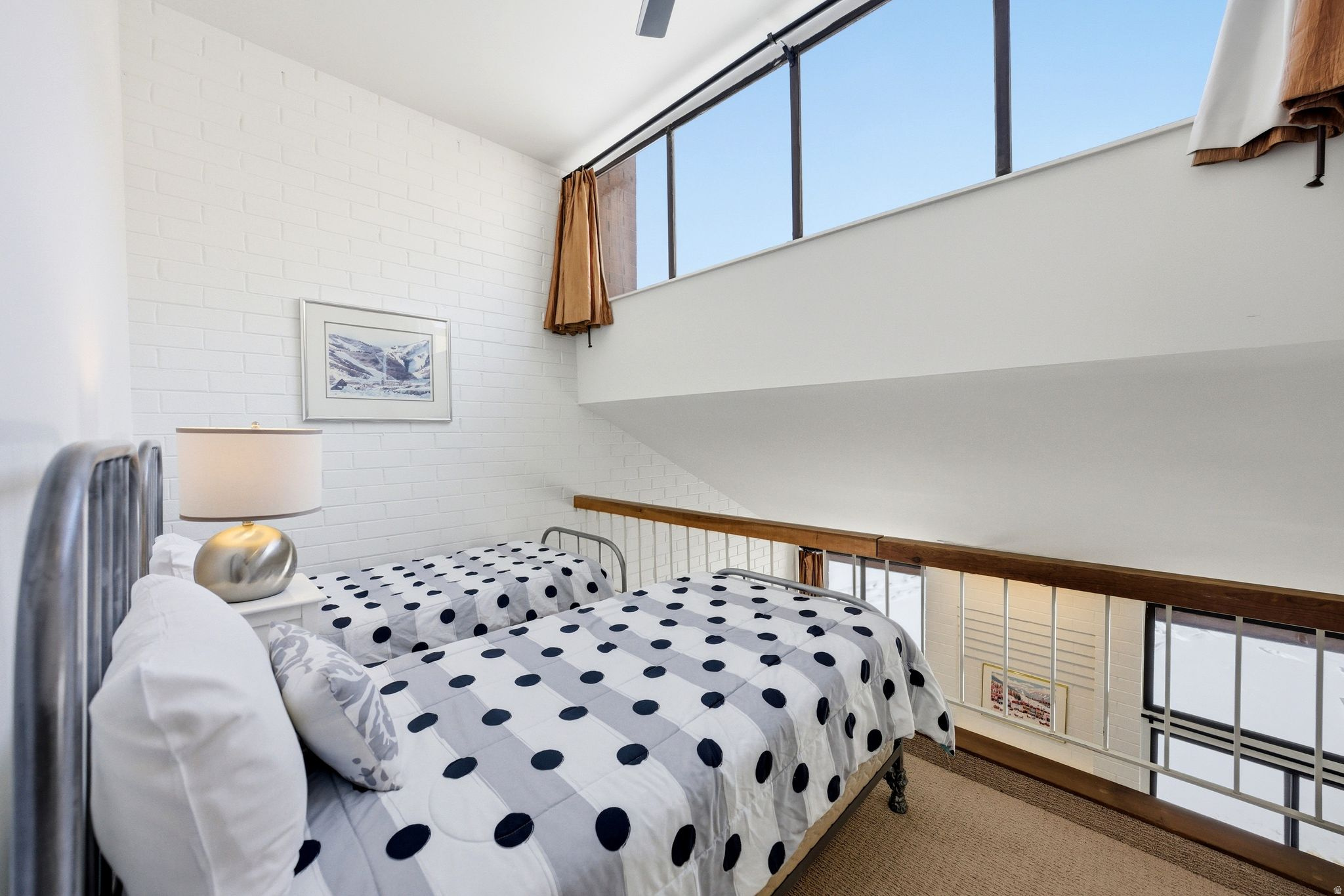 PARK AVENUE CONDOMINIUMS - Residential