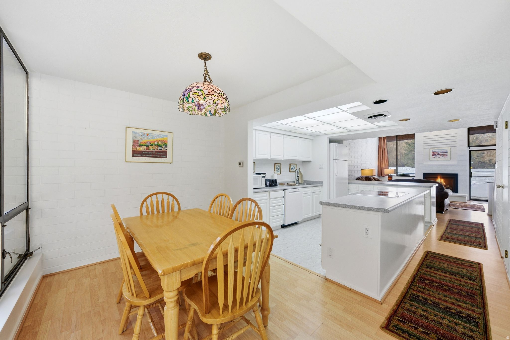 PARK AVENUE CONDOMINIUMS - Residential