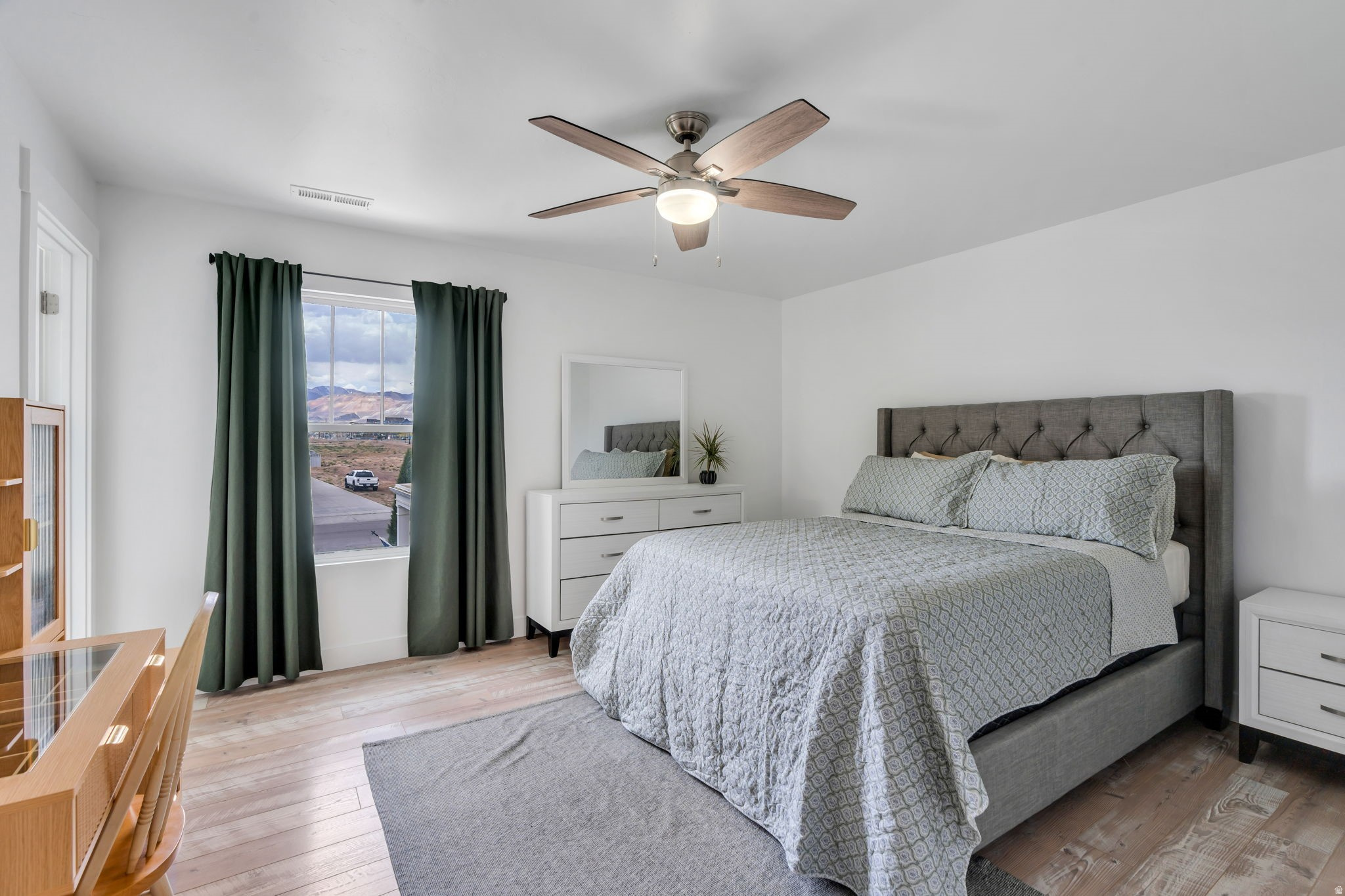 KENNECOTT - Residential