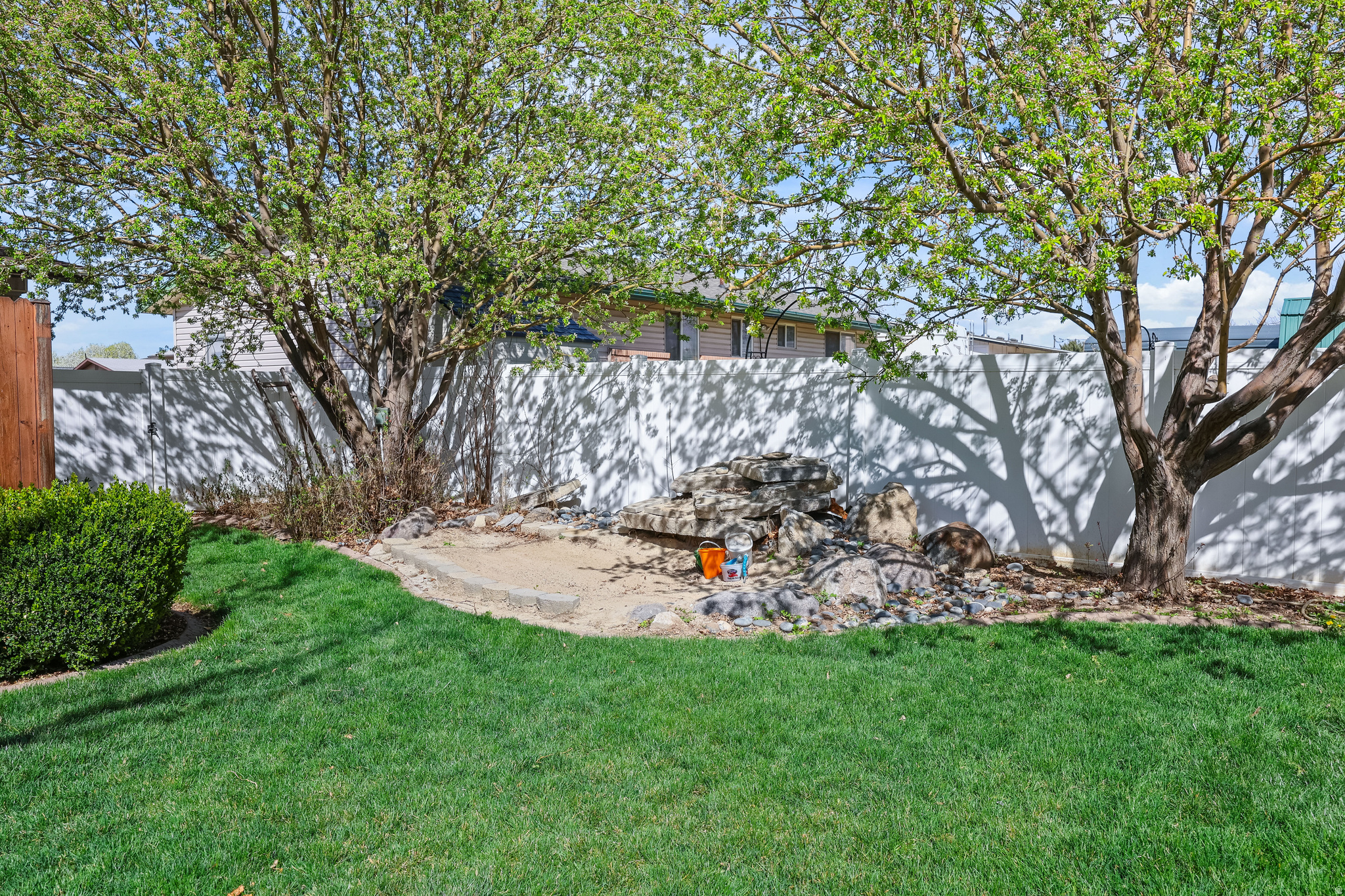 MARILYN ACRES - Residential