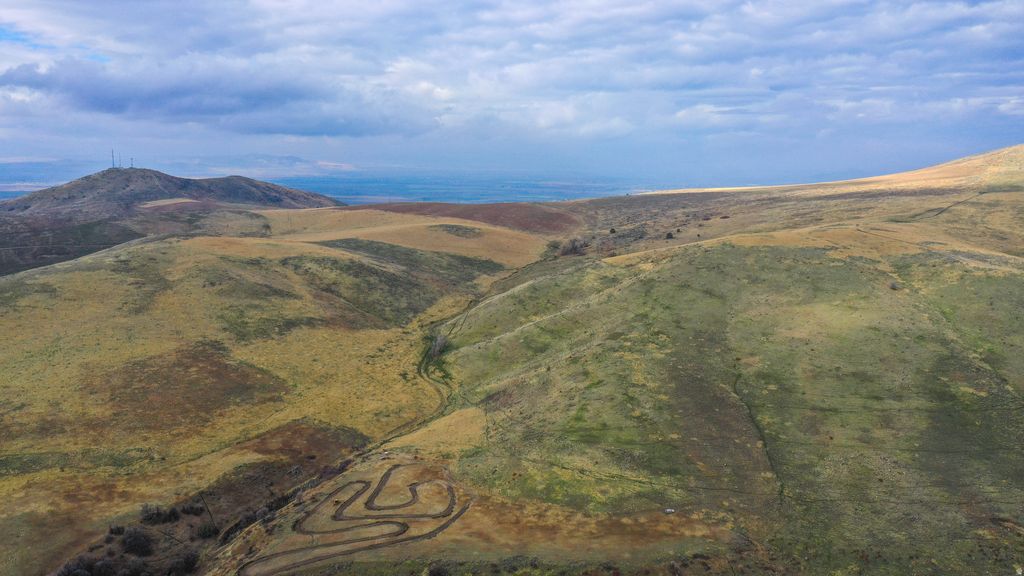 Photo of 2075 E CANYON RD, Smithfield, UT 84335 (MLS # 2117762)