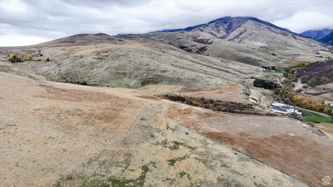 Tiny photo for 2075 E CANYON RD, Smithfield, UT 84335 (MLS # 2117762)