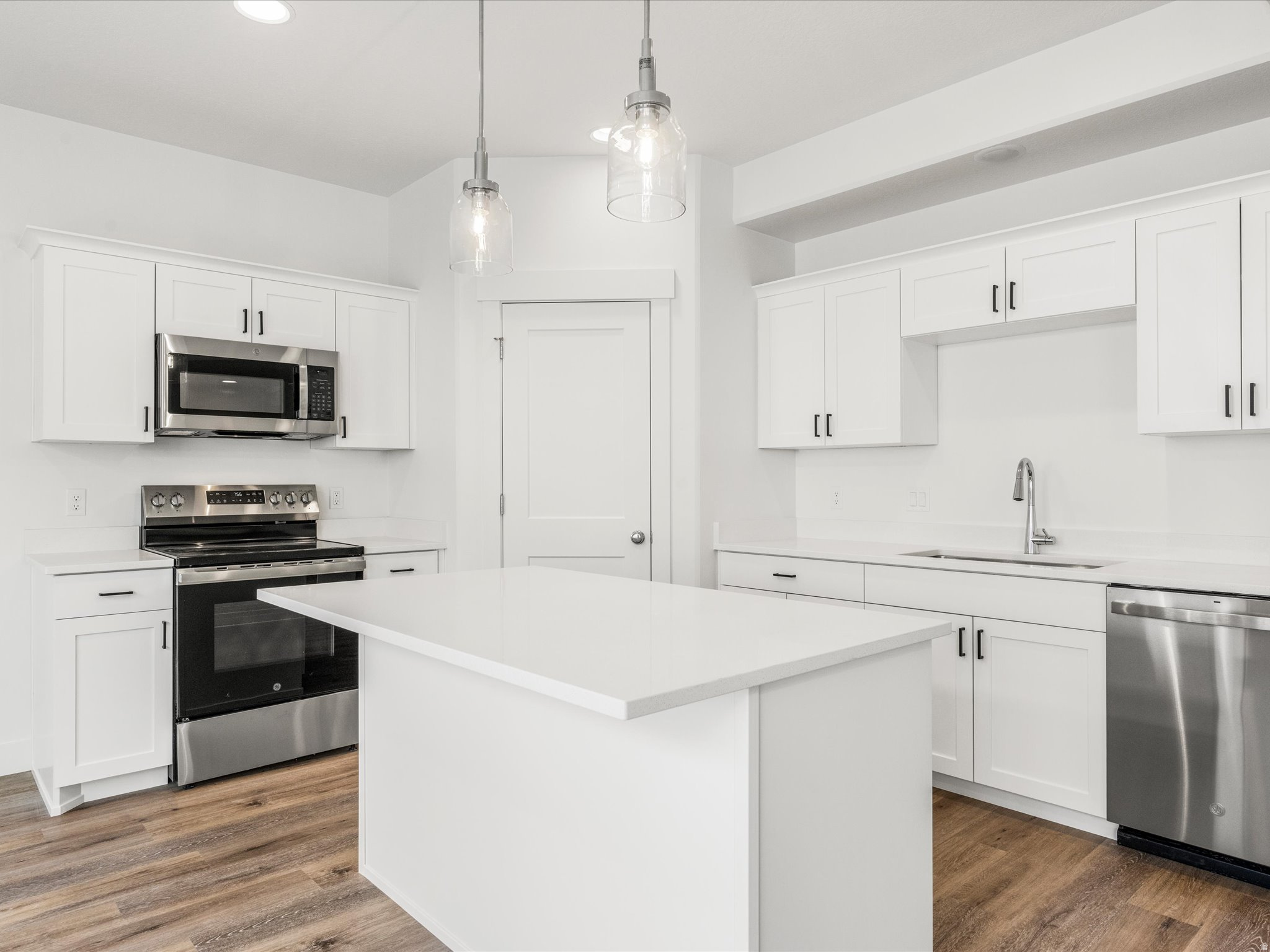 PARADISE PARKWAY - Residential