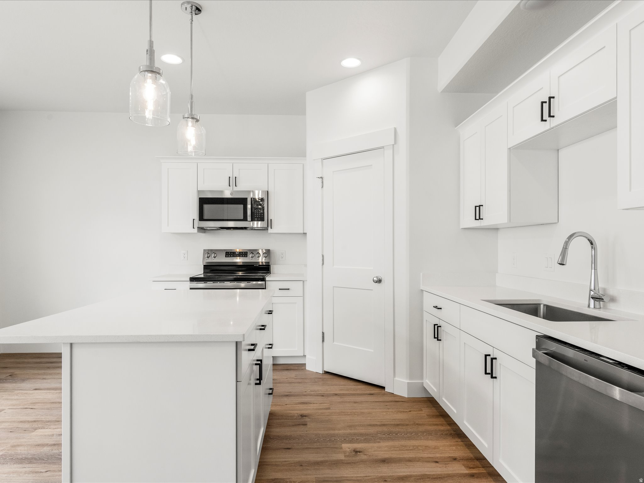PARADISE PARKWAY - Residential