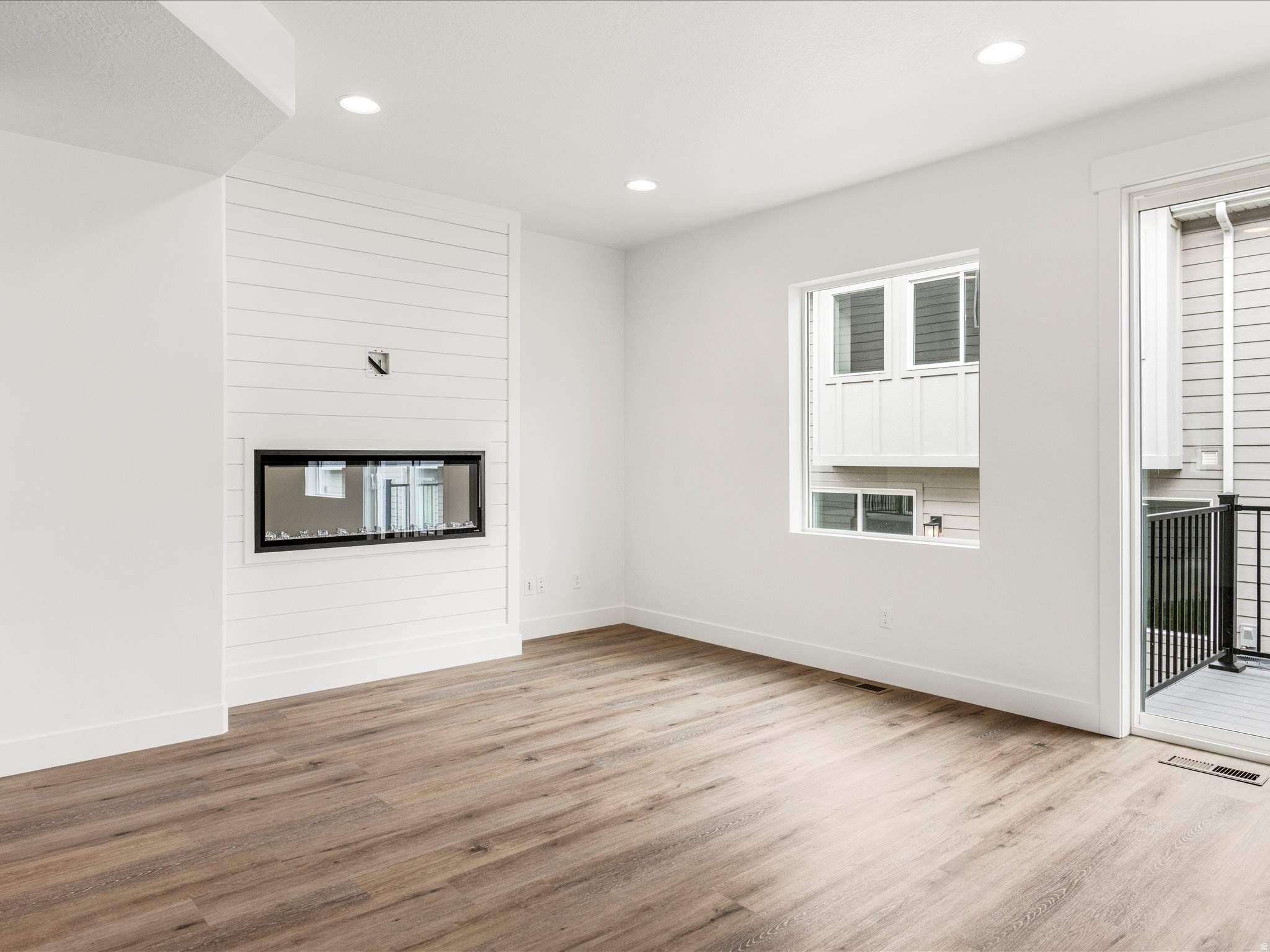 PARADISE PARKWAY - Residential