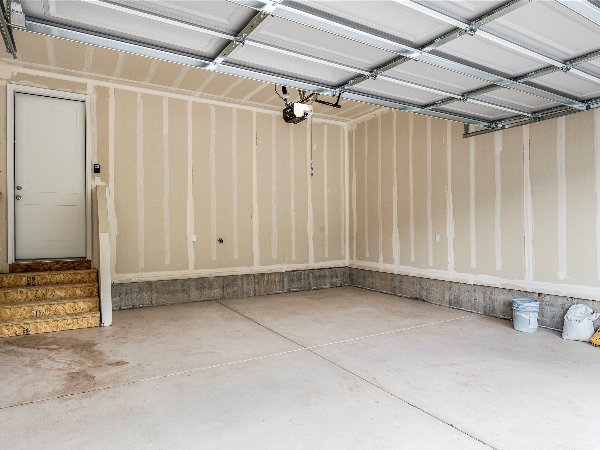 PARADISE PARKWAY - Residential