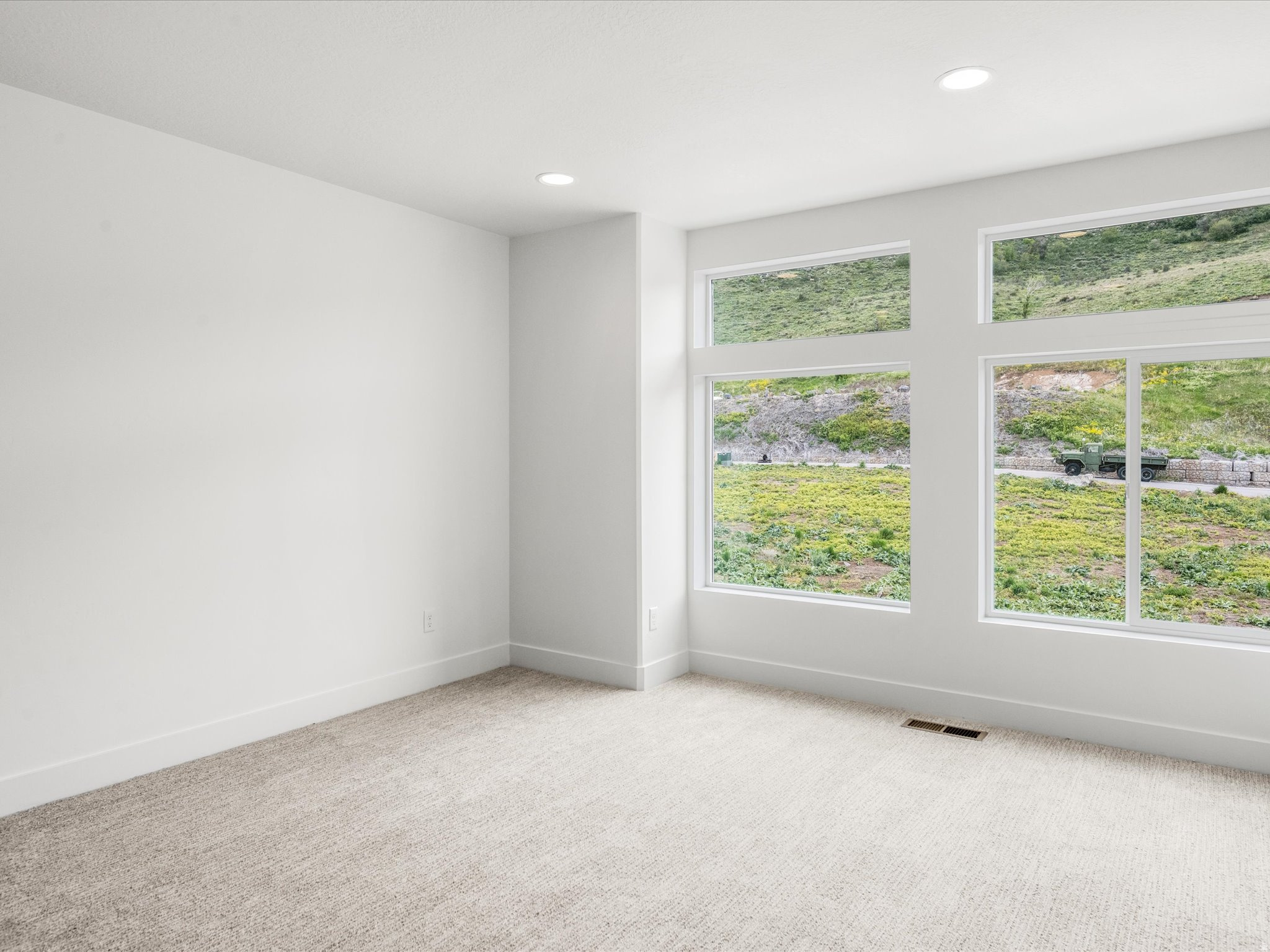 PARADISE PARKWAY - Residential