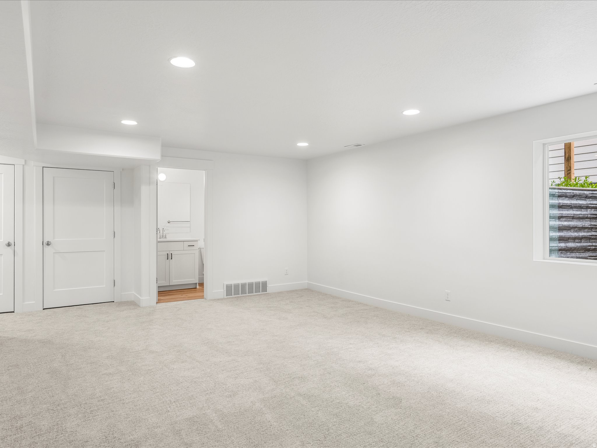PARADISE PARKWAY - Residential