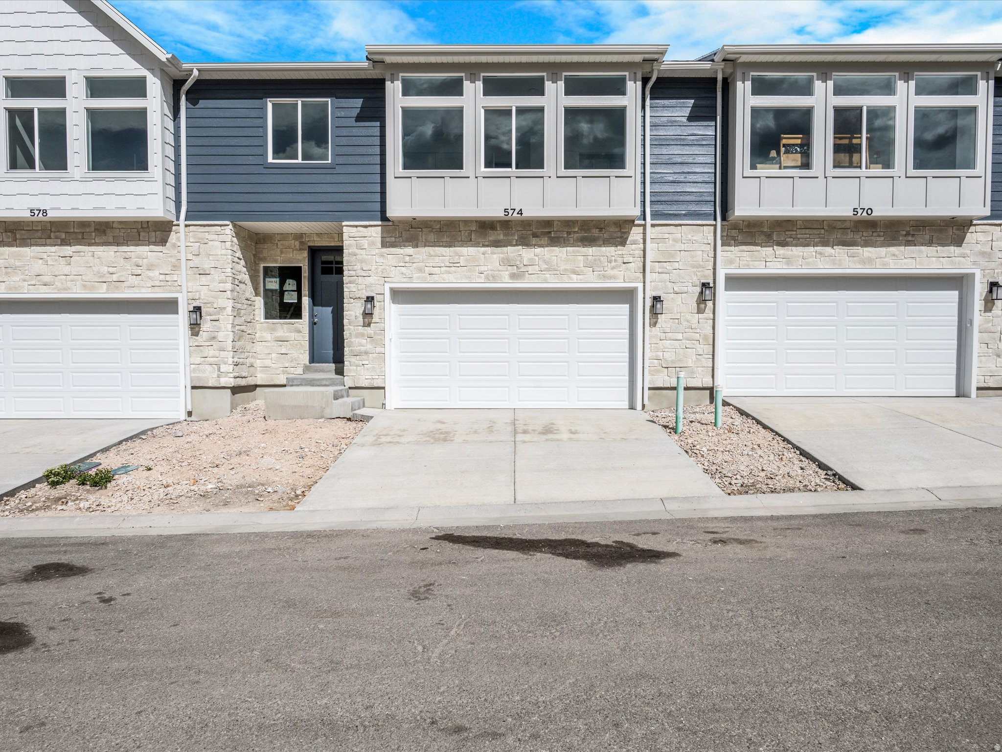PARADISE PARKWAY - Residential