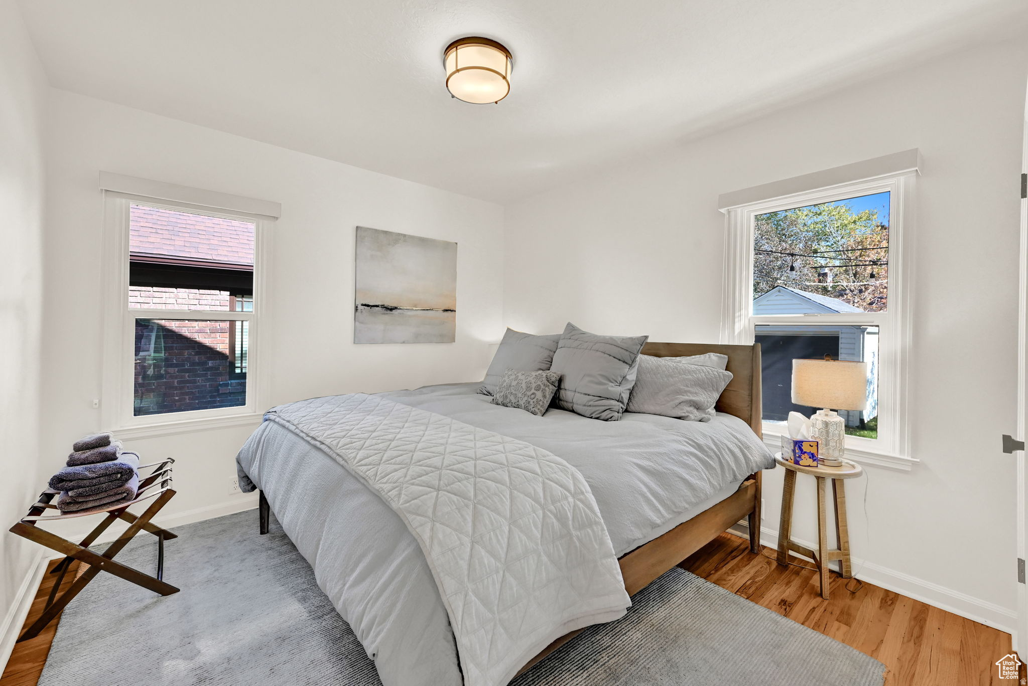 UNIVERSITY - Residential